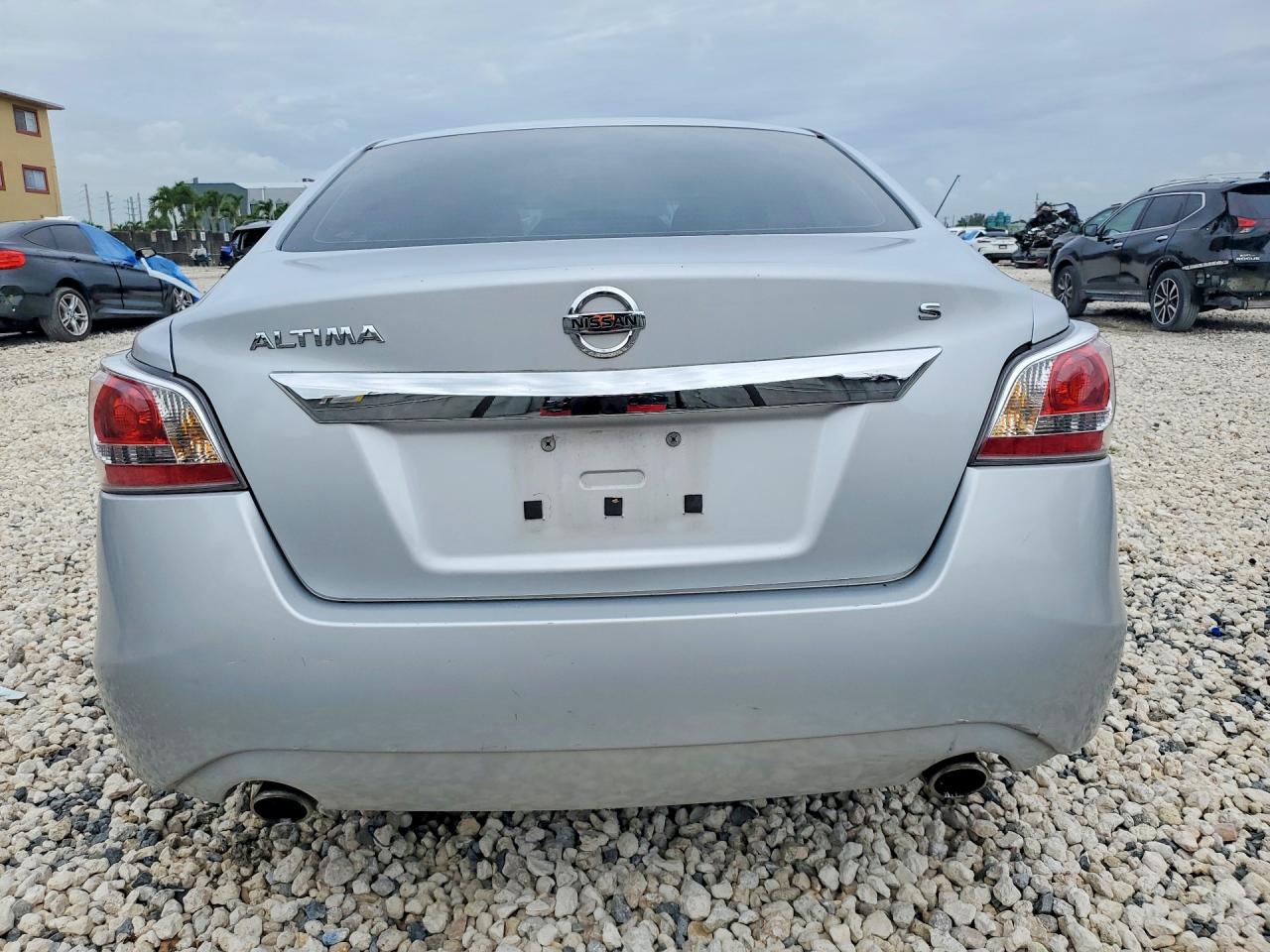 2015 Nissan Altima 2.5 S Белый vin: 1N4AL3AP0FN376644