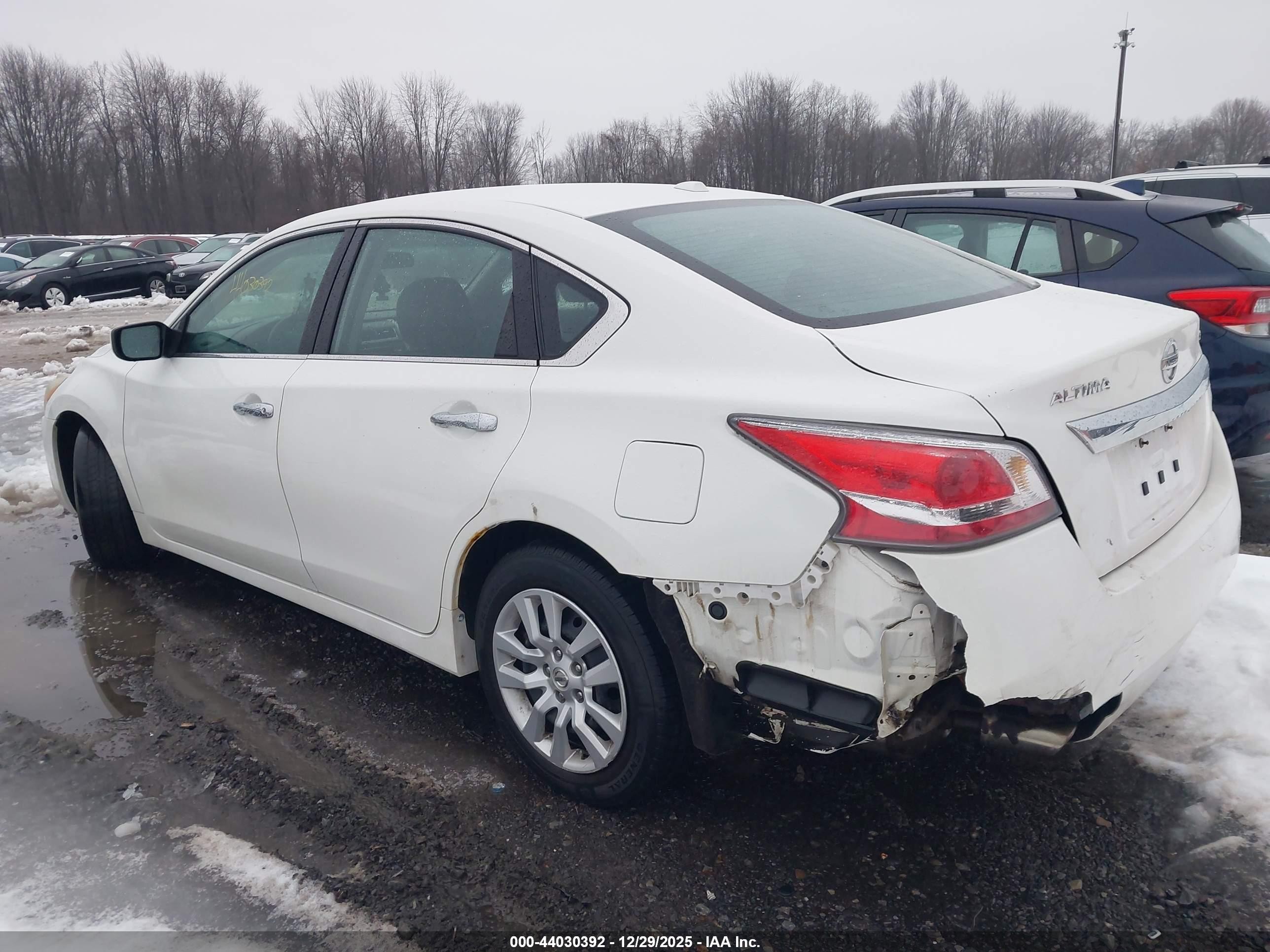 2015 Nissan Altima 2.5/2.5 S/2.5 Sl/2.5 Sv Белый vin: 1N4AL3AP0FN385831