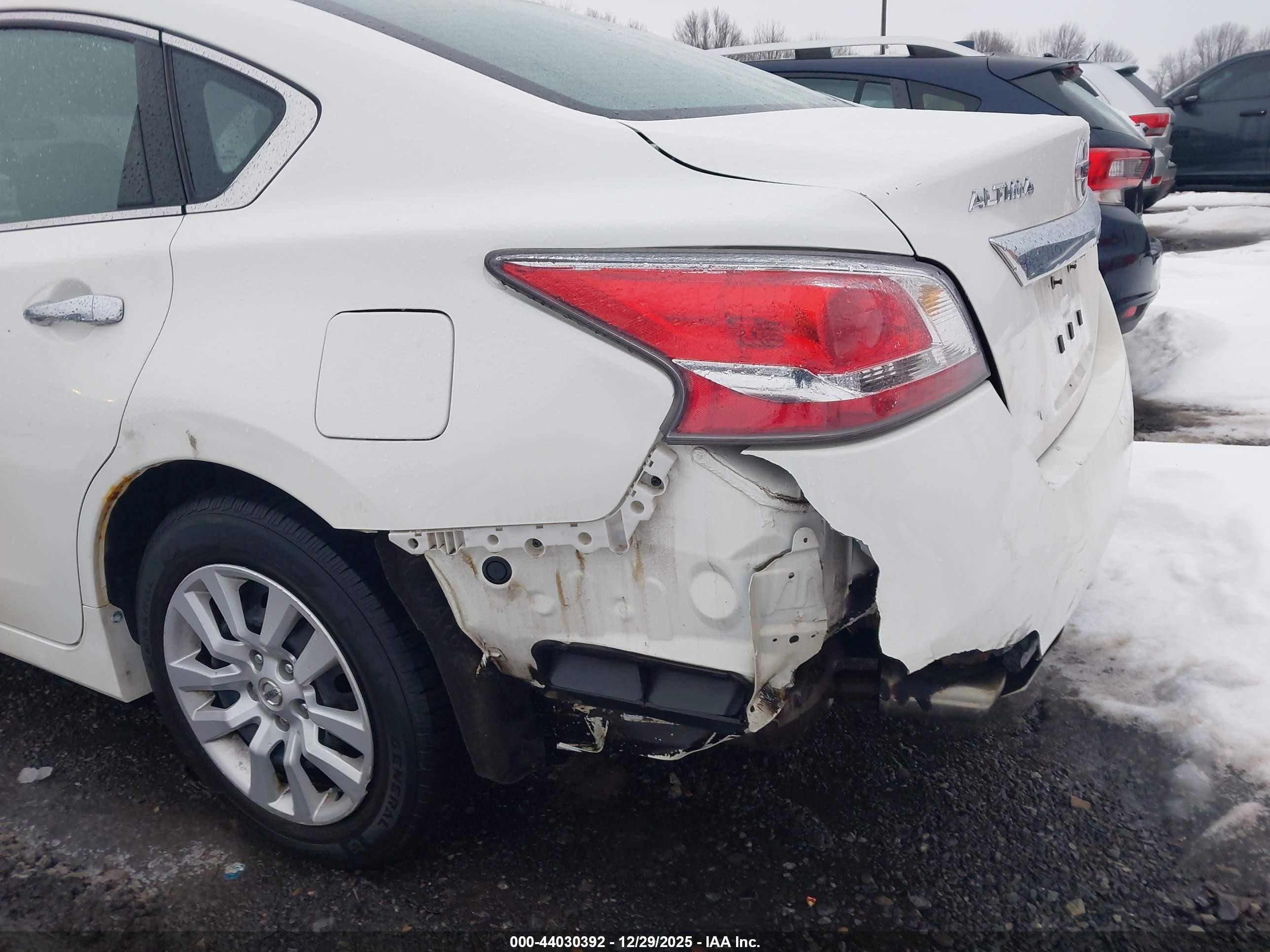 2015 Nissan Altima 2.5/2.5 S/2.5 Sl/2.5 Sv Белый vin: 1N4AL3AP0FN385831