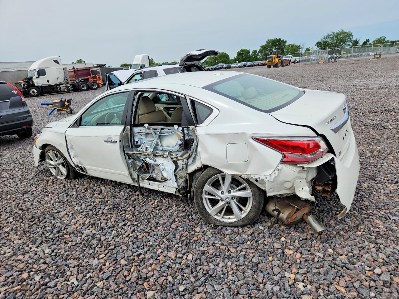 2015 Nissan Altima 2.5 Sl White vin: 1N4AL3AP0FN401672