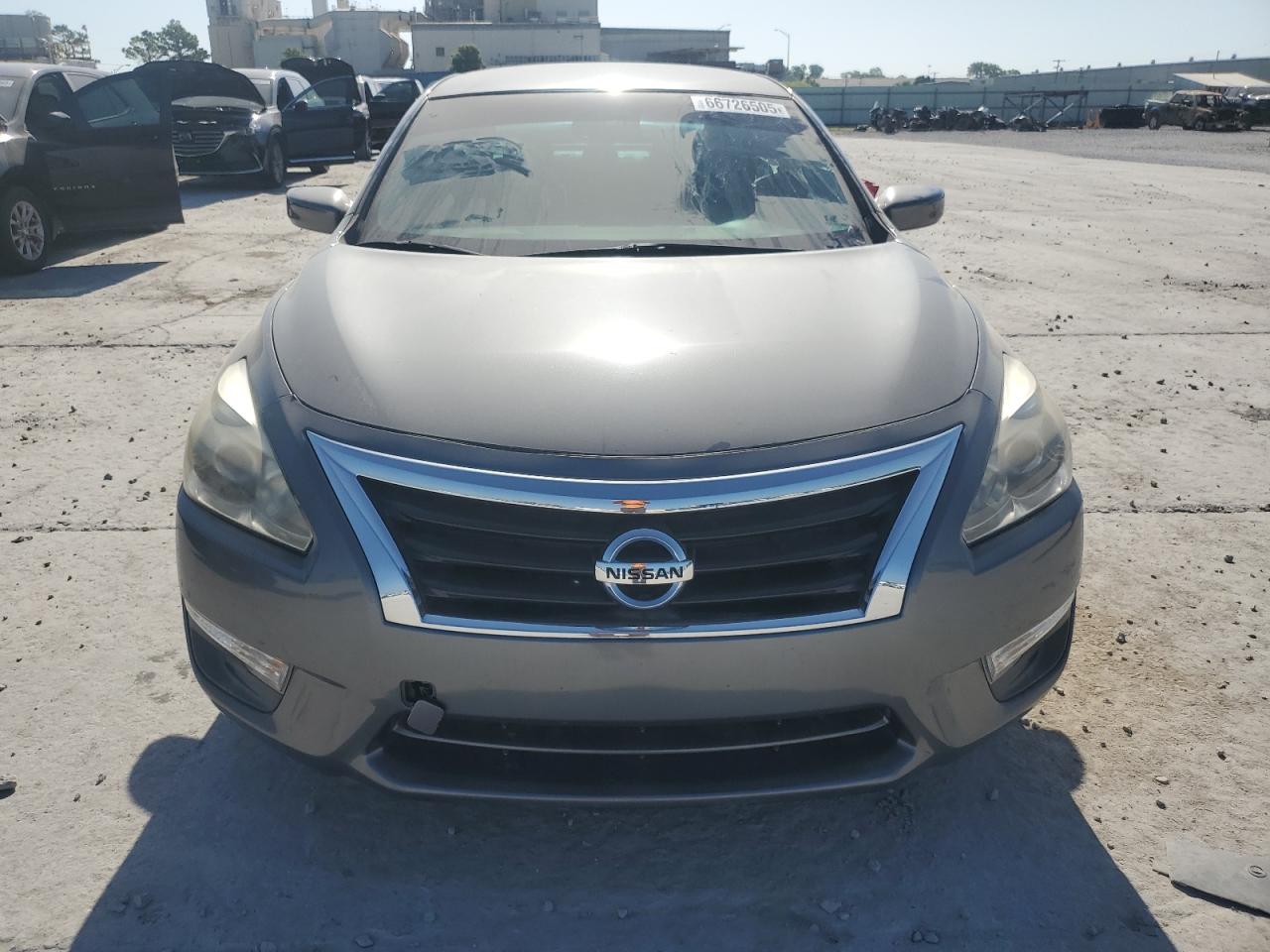 2015 Nissan Altima 2.5 Серебряный vin: 1N4AL3AP0FN872530