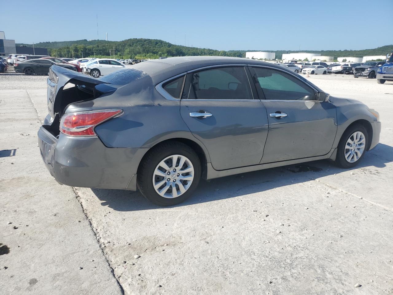 2015 Nissan Altima 2.5 Серебряный vin: 1N4AL3AP0FN872530