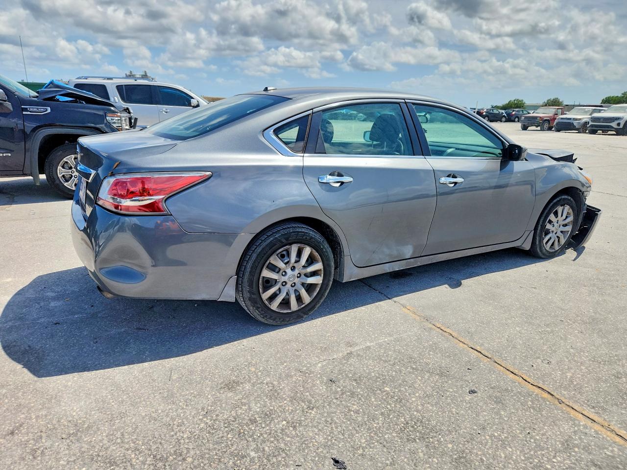 2015 Nissan Altima 2.5 S Charcoal vin: 1N4AL3AP0FN873354