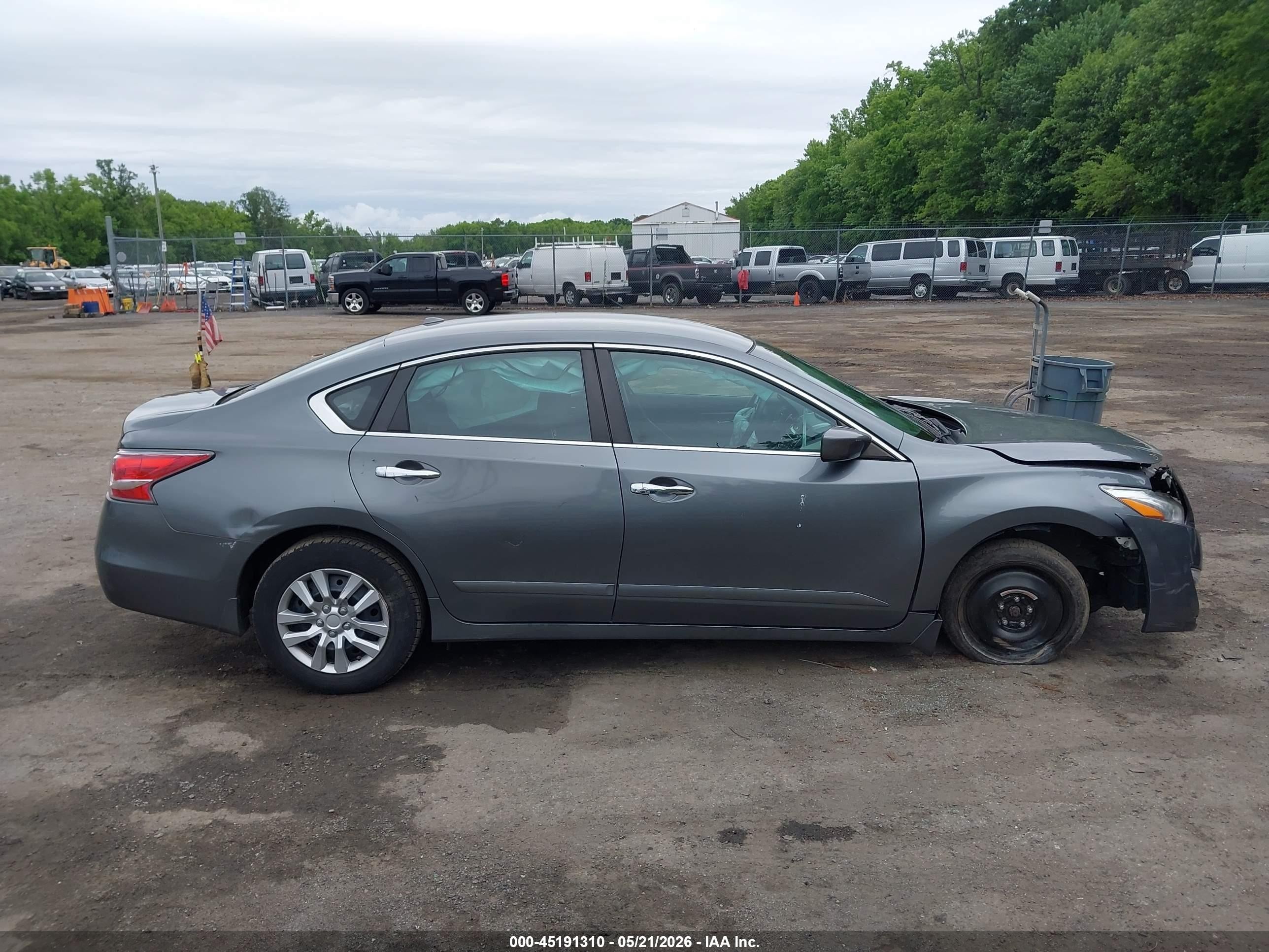 2015 Nissan Altima 2.5 S Gray vin: 1N4AL3AP0FN875685