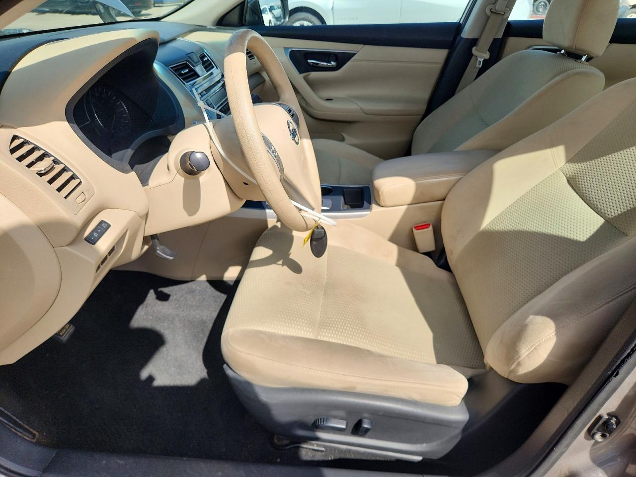 2015 Nissan Altima 2.5 S Beige vin: 1N4AL3AP0FN883625