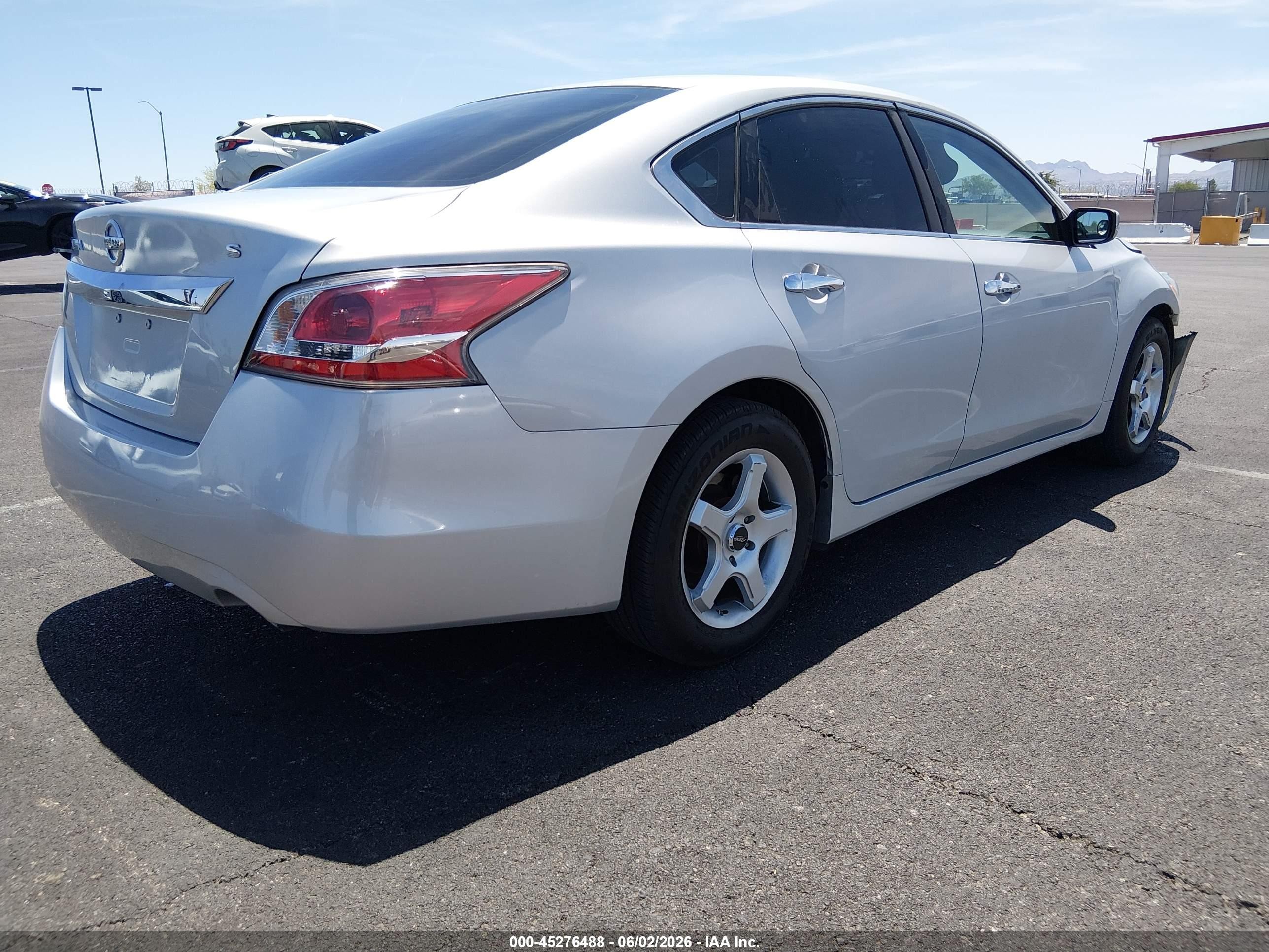 2015 Nissan Altima 2.5/2.5 S/2.5 Sl/2.5 Sv Silver vin: 1N4AL3AP0FN884225