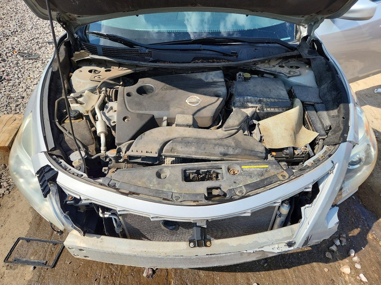 2015 Nissan Altima 2.5 S Серебряный vin: 1N4AL3AP0FN888551
