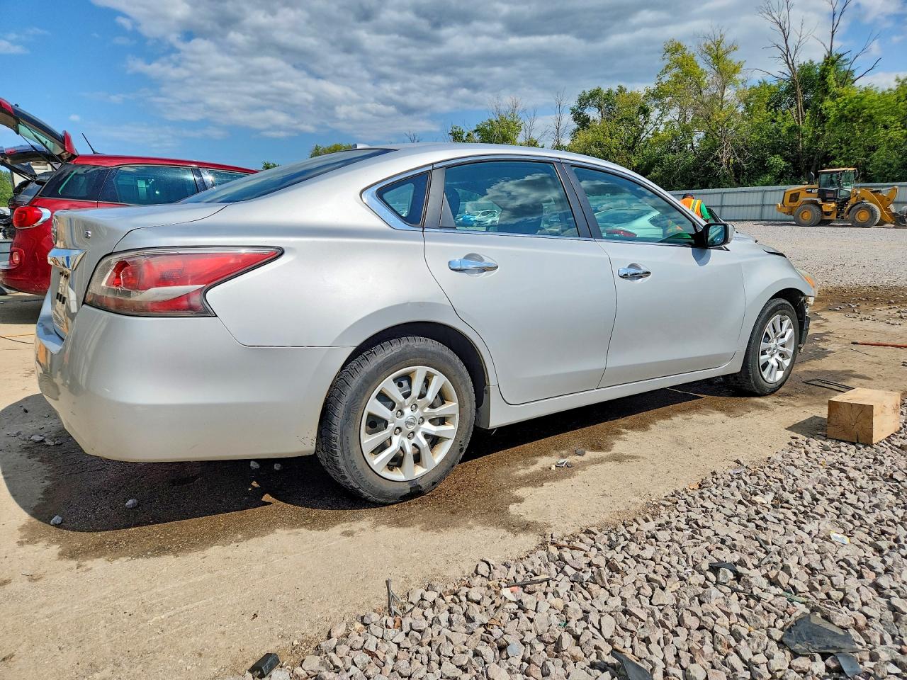 2015 Nissan Altima 2.5 S Серебряный vin: 1N4AL3AP0FN888551