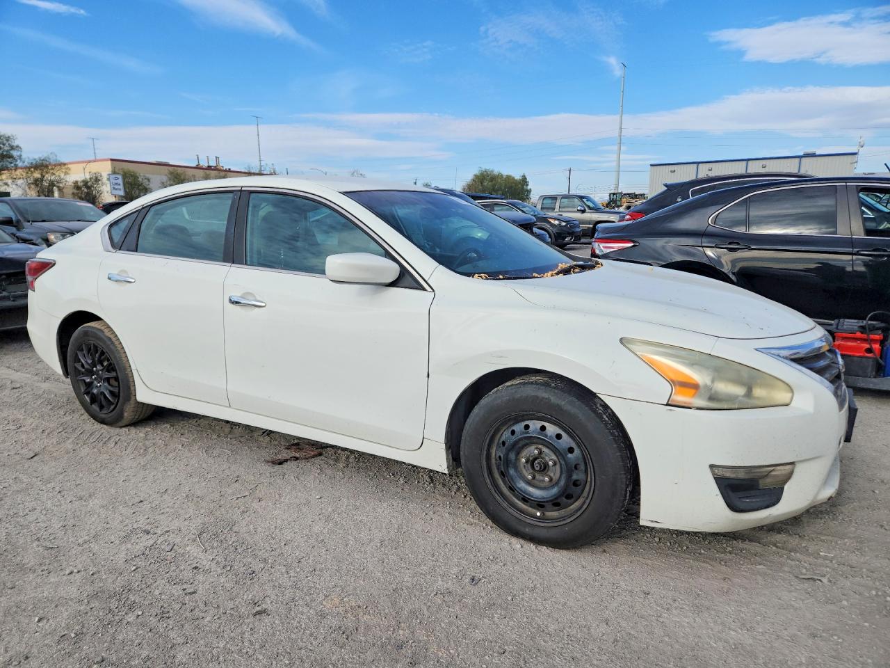 2015 Nissan Altima 2.5 Sv White vin: 1N4AL3AP0FN894835