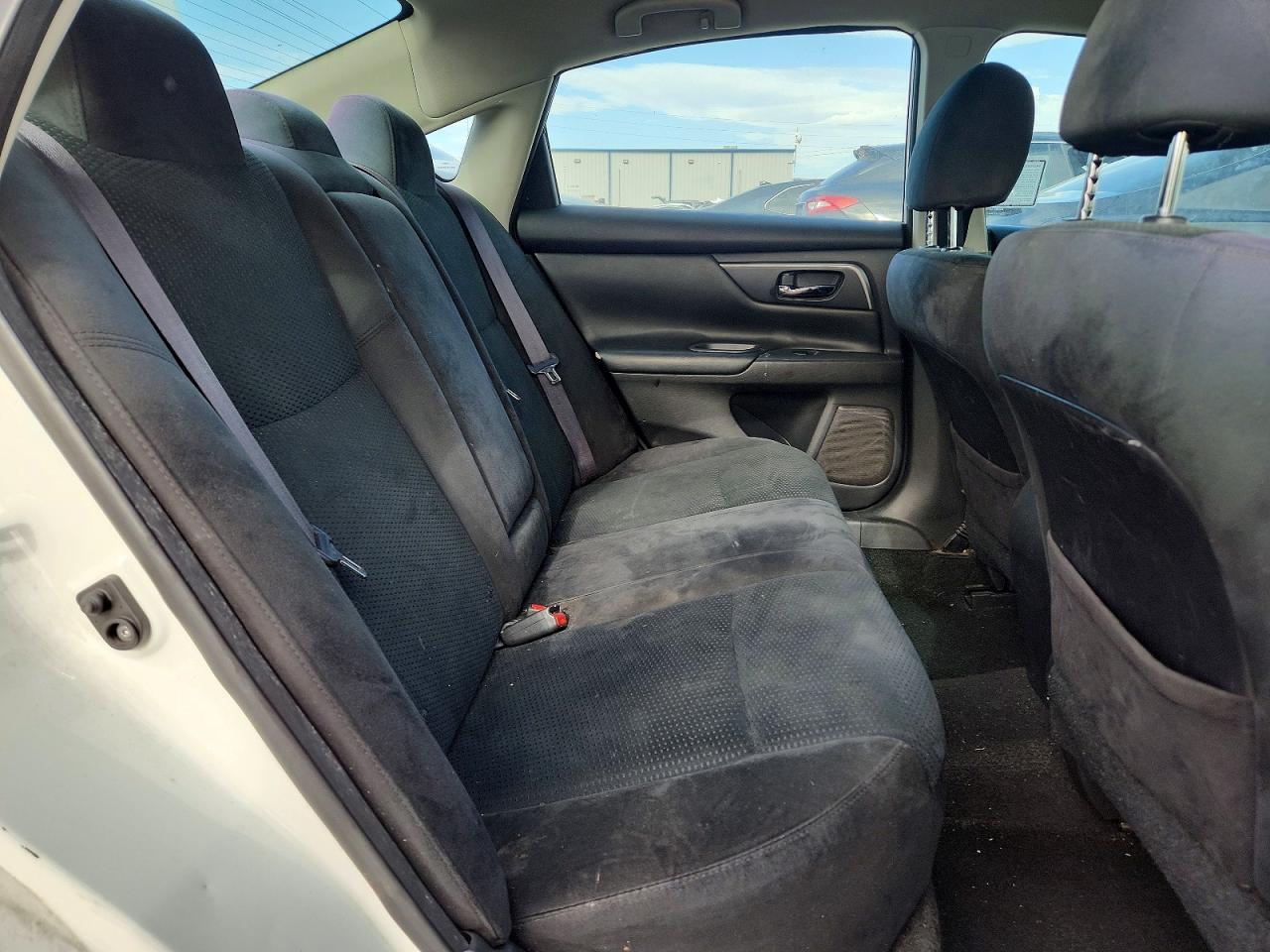 2015 Nissan Altima 2.5 Sv White vin: 1N4AL3AP0FN894835