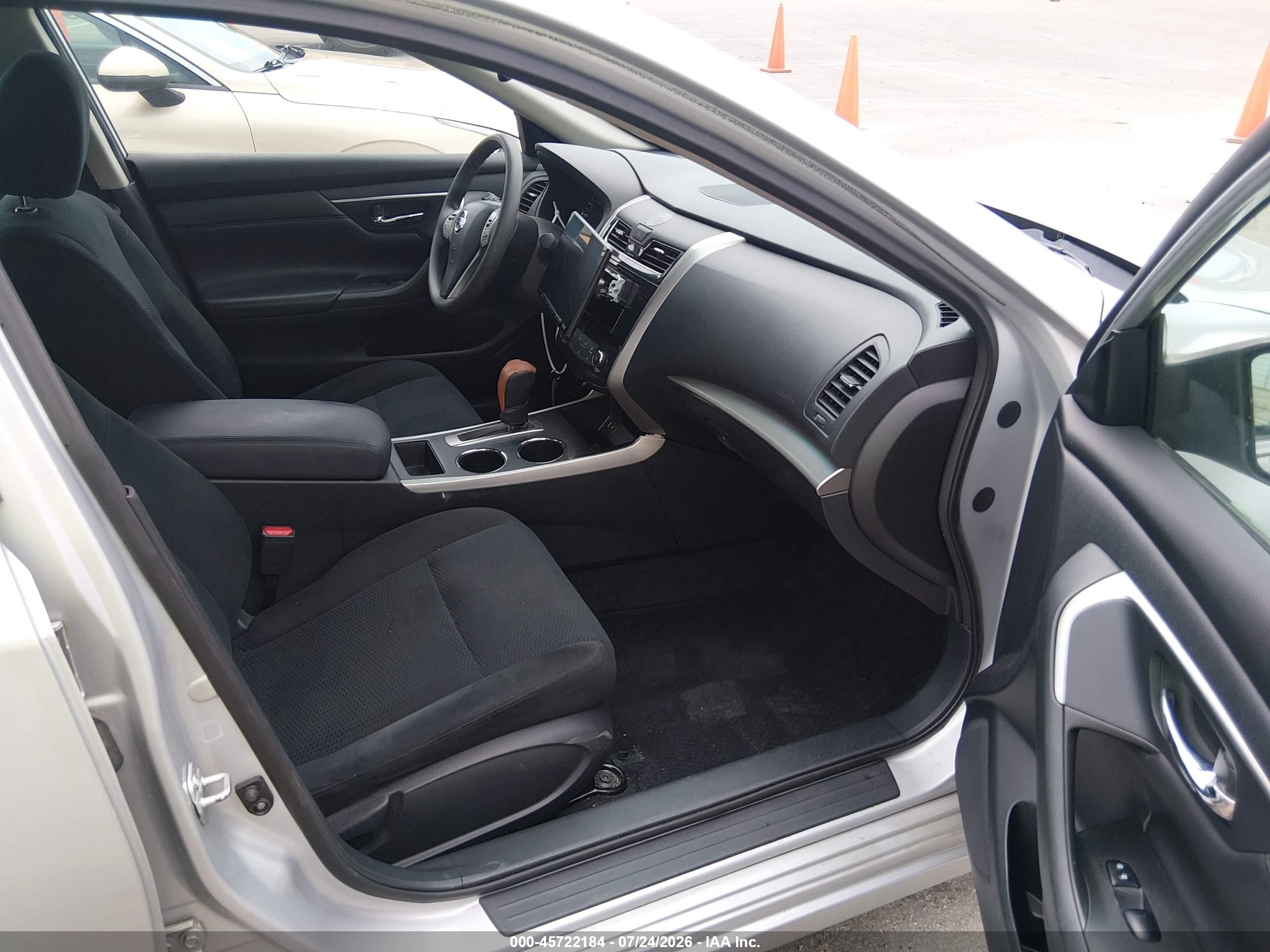 2015 Nissan Altima 2.5/2.5 S/2.5 Sl/2.5 Sv Silver vin: 1N4AL3AP0FN899002