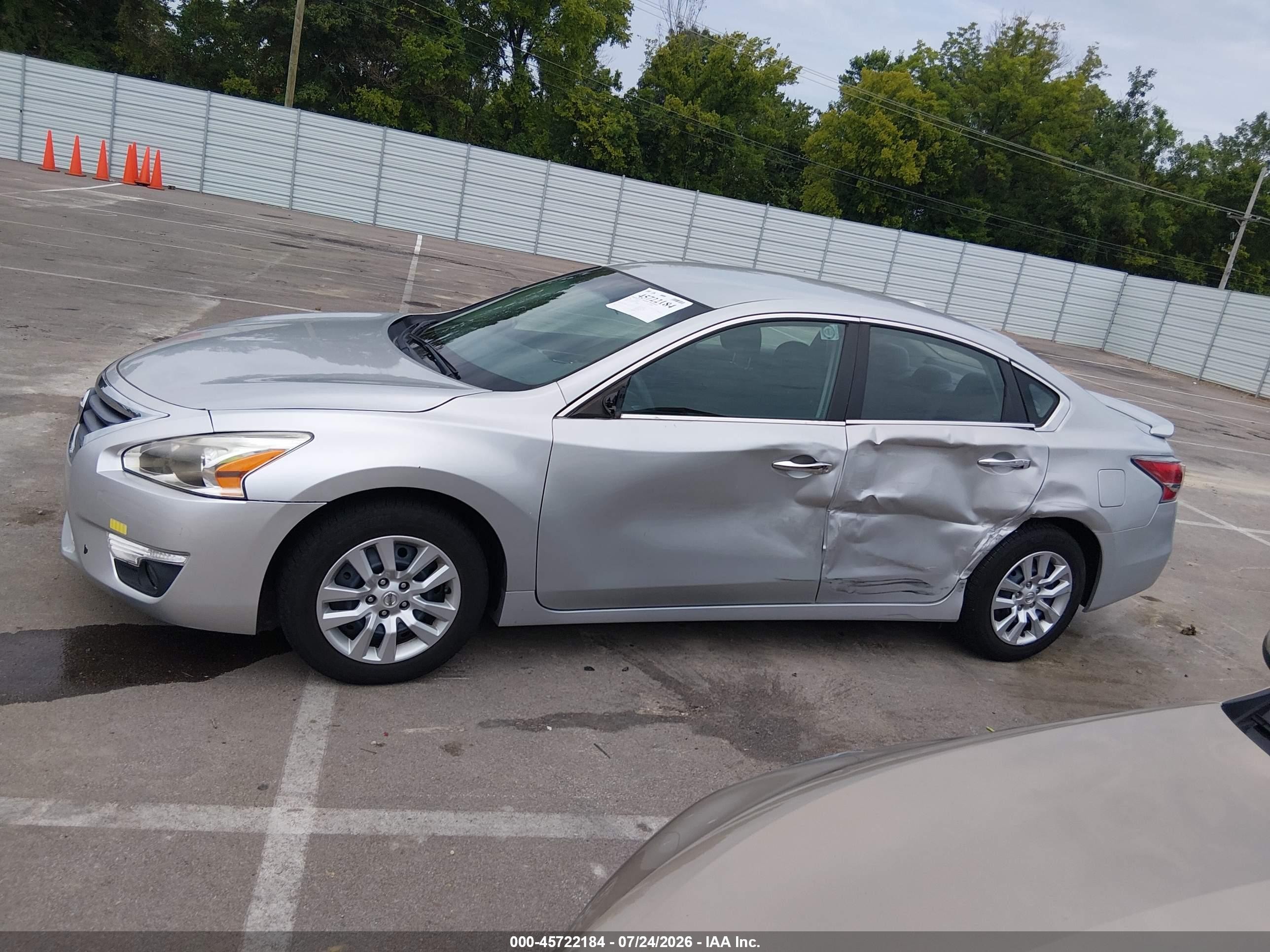 2015 Nissan Altima 2.5/2.5 S/2.5 Sl/2.5 Sv Silver vin: 1N4AL3AP0FN899002