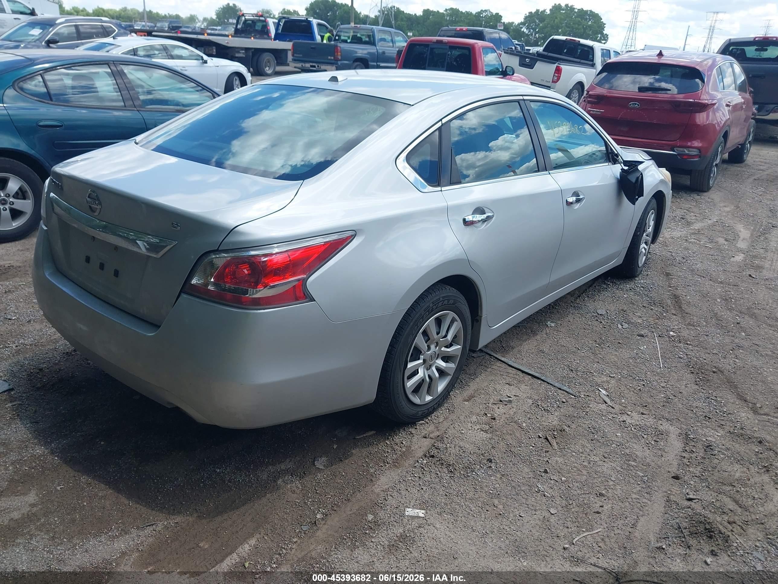 2015 Nissan Altima 2.5/2.5 S/2.5 Sl/2.5 Sv Silver vin: 1N4AL3AP0FN900231