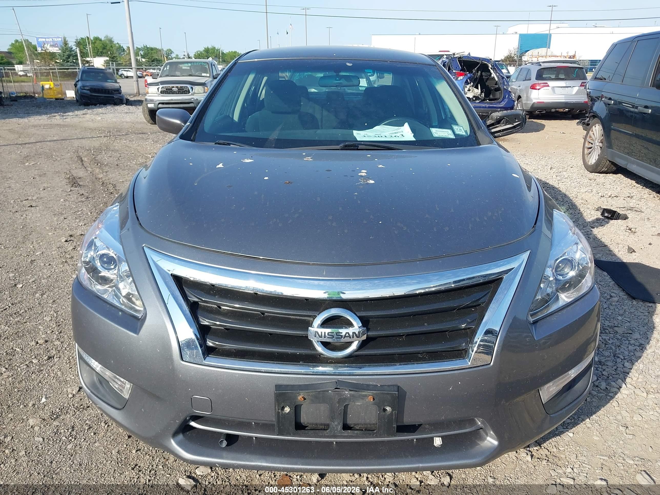 2015 Nissan Altima 2.5 S Серый vin: 1N4AL3AP0FN909933