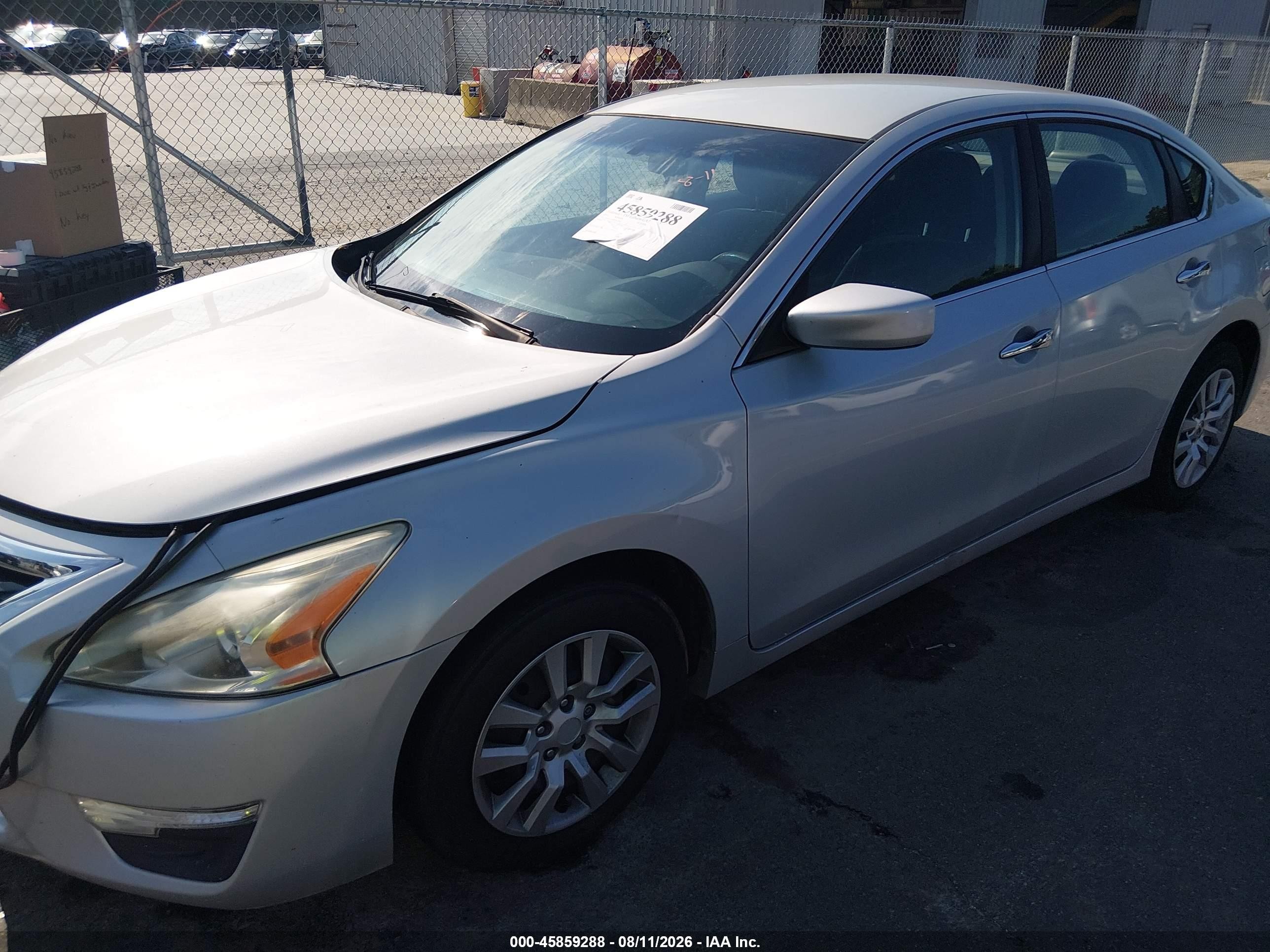 2015 Nissan Altima 2.5 S Silver vin: 1N4AL3AP0FN911620