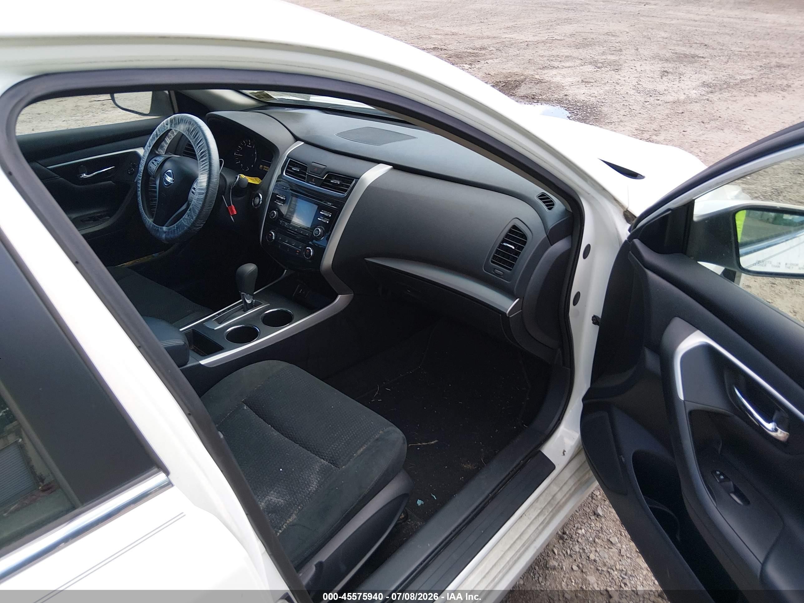 2015 Nissan Altima 2.5 S White vin: 1N4AL3AP0FN912041