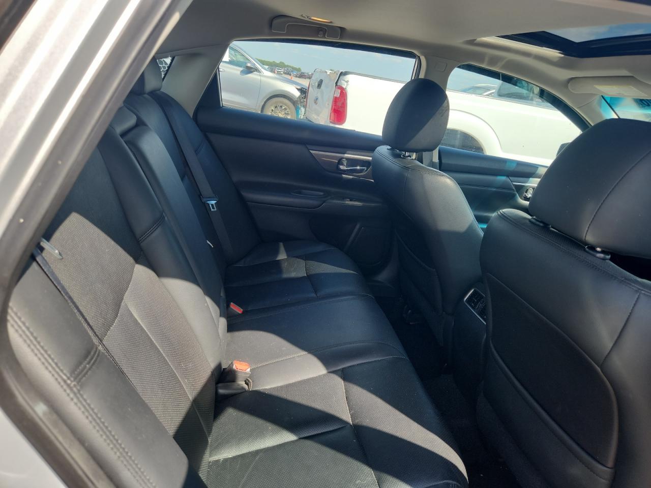 2015 Nissan Altima 2.5 Sl Silver vin: 1N4AL3AP0FN912833