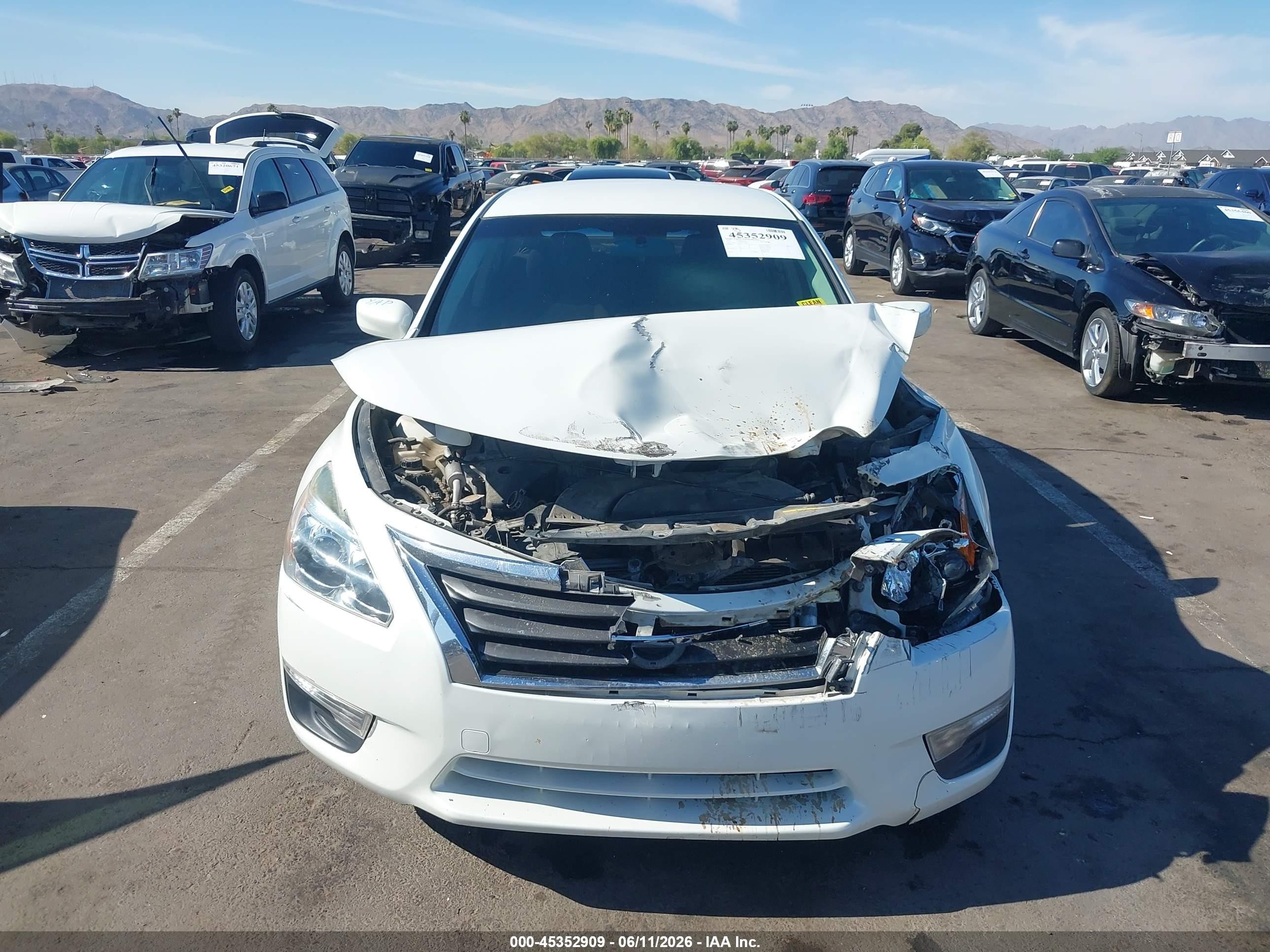 2015 Nissan Altima 2.5 S White vin: 1N4AL3AP0FN916204