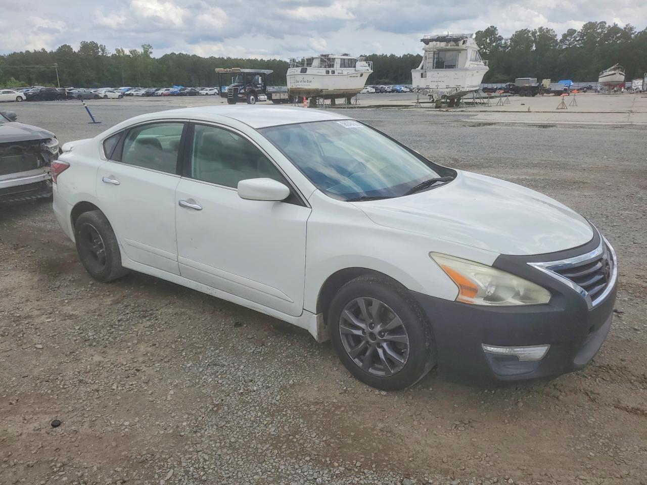 2015 Nissan Altima 2.5 S White vin: 1N4AL3AP0FN921452