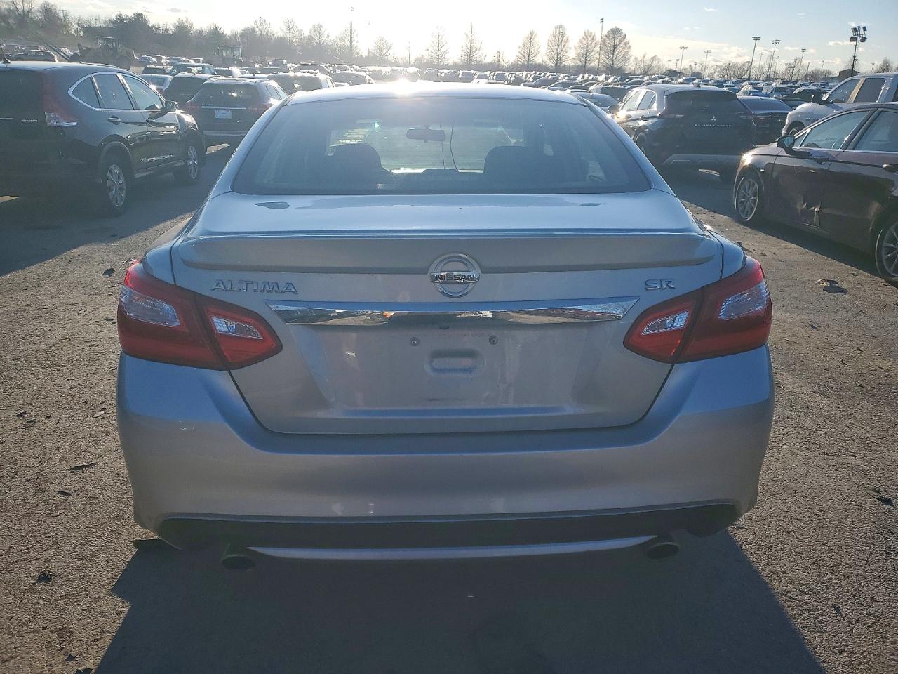2016 Nissan Altima 2.5 Silver vin: 1N4AL3AP0GC282535