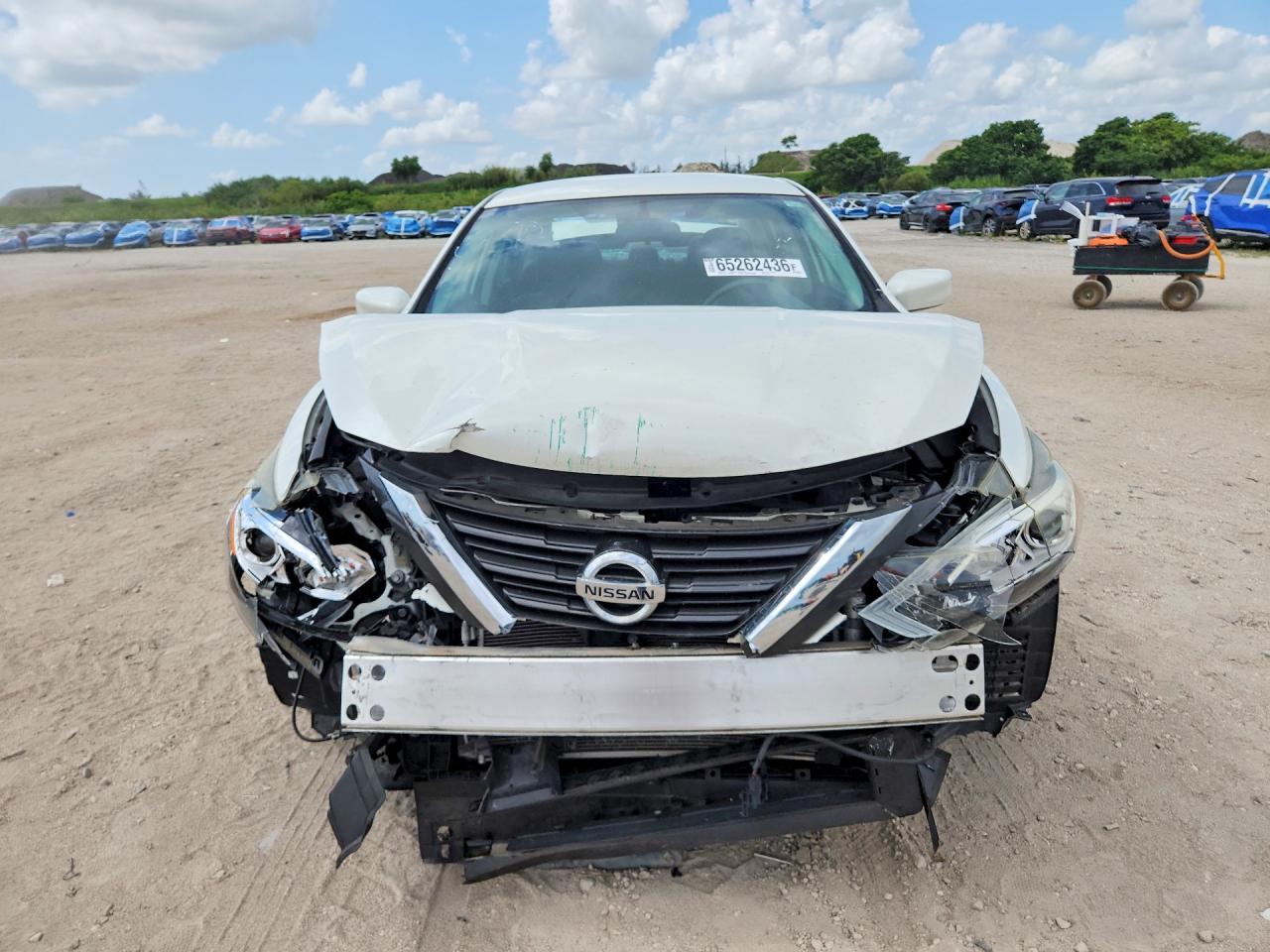 2017 Nissan Altima 2.5 S White vin: 1N4AL3AP0HC128621