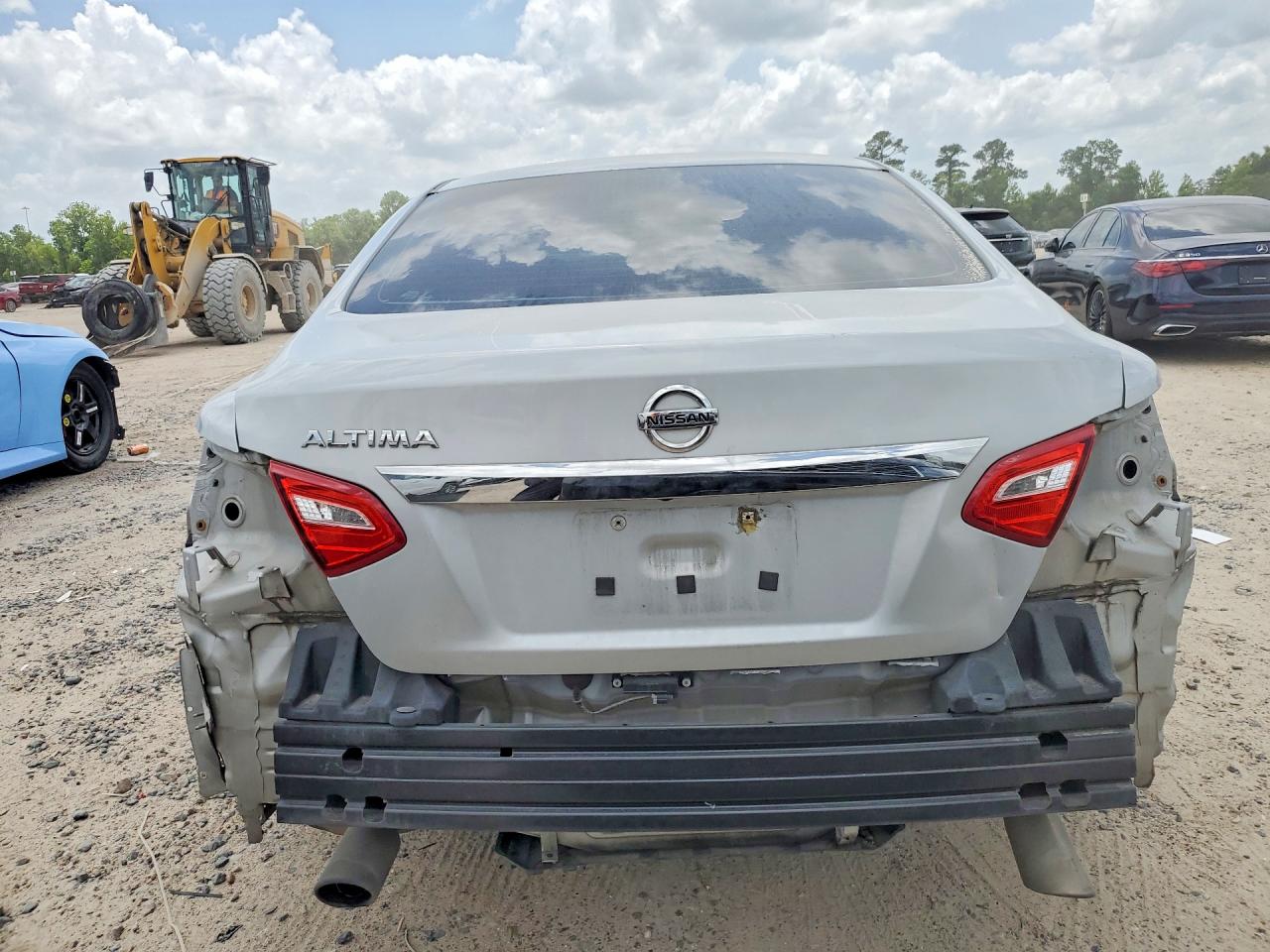 2017 Nissan Altima 2.5 S Silver vin: 1N4AL3AP0HN333165