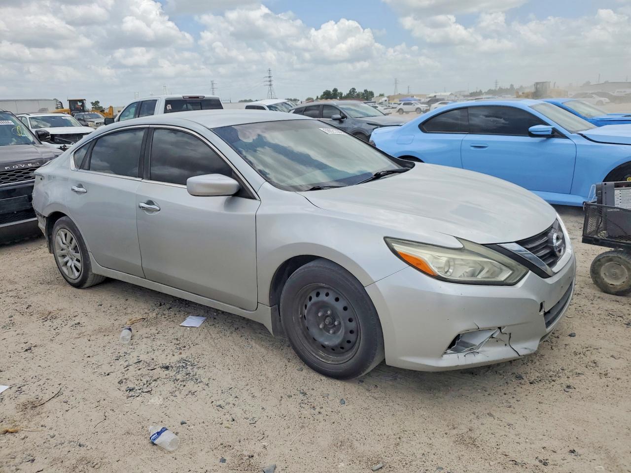 2017 Nissan Altima 2.5 S Silver vin: 1N4AL3AP0HN333165