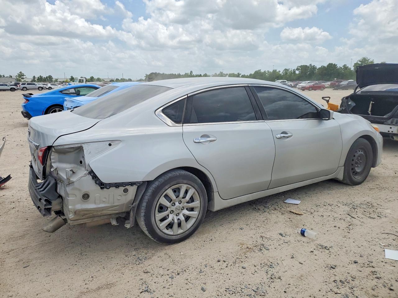 2017 Nissan Altima 2.5 S Silver vin: 1N4AL3AP0HN333165