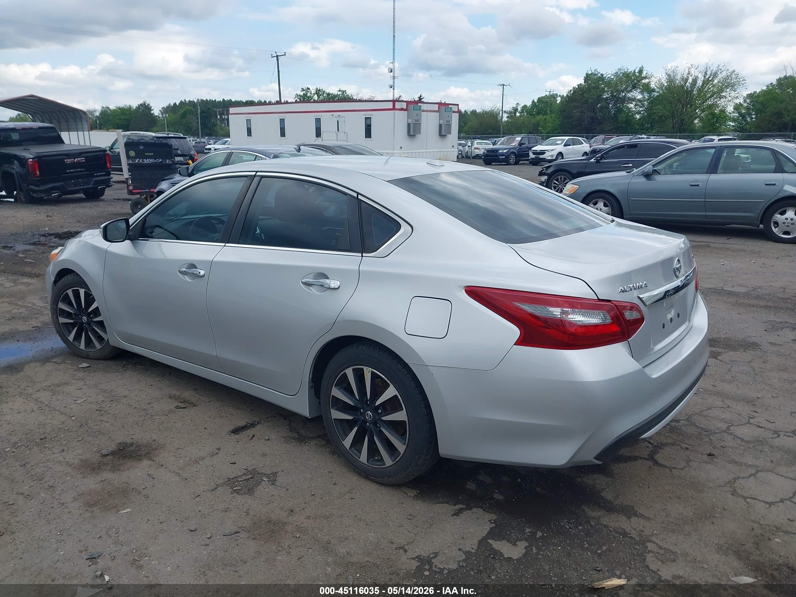 2018 Nissan Altima 2.5 Sv Серебряный vin: 1N4AL3AP0JC215389