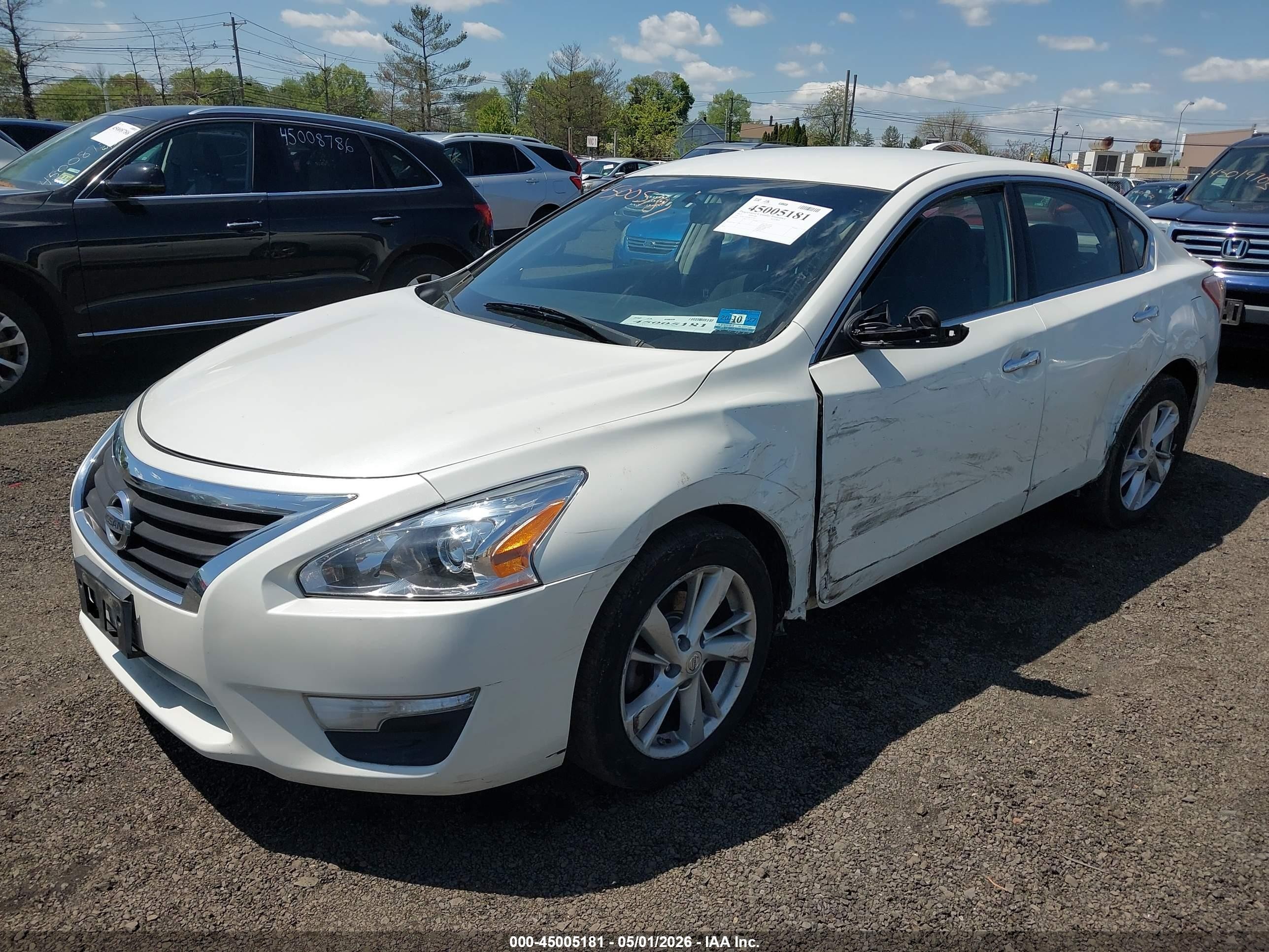 2013 Nissan Altima 2.5 Sv White vin: 1N4AL3AP1DC102765