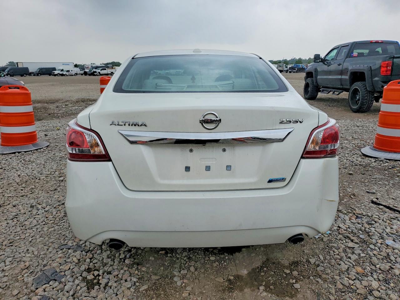 2013 Nissan Altima 2.5 White vin: 1N4AL3AP1DC104029
