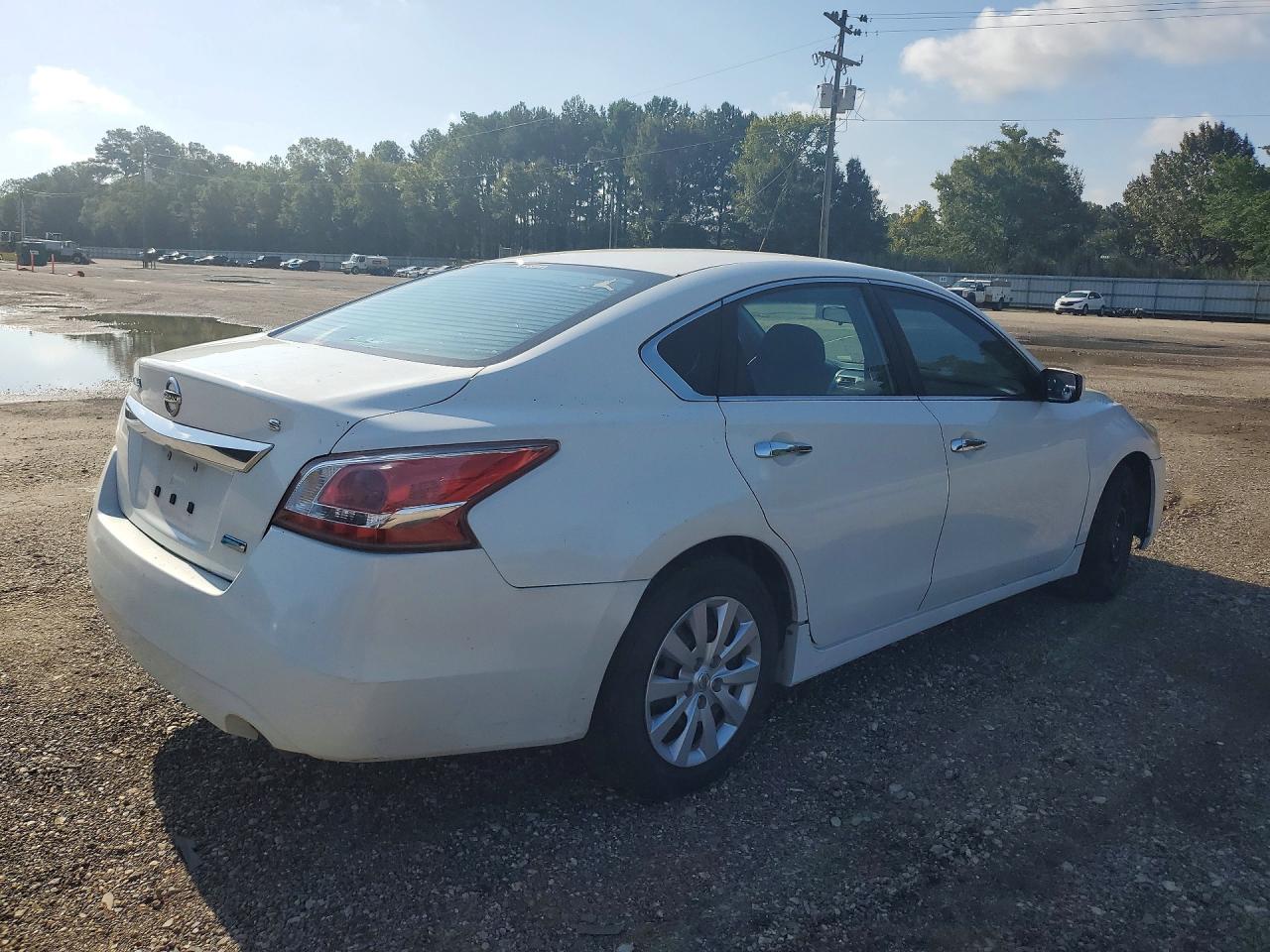 2013 Nissan Altima 2.5 Белый vin: 1N4AL3AP1DC106668