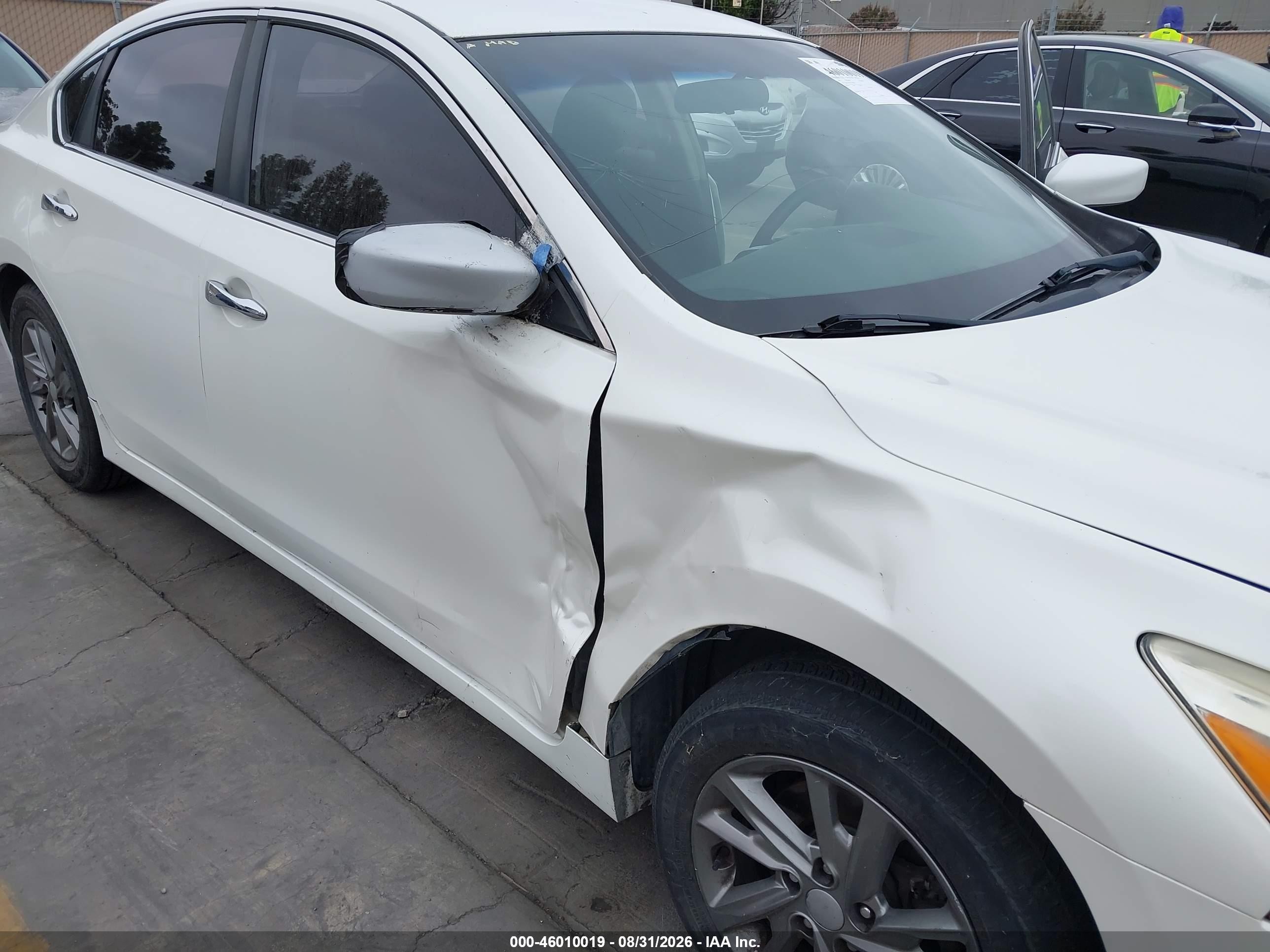 2013 Nissan Altima 2.5 S White vin: 1N4AL3AP1DC107884