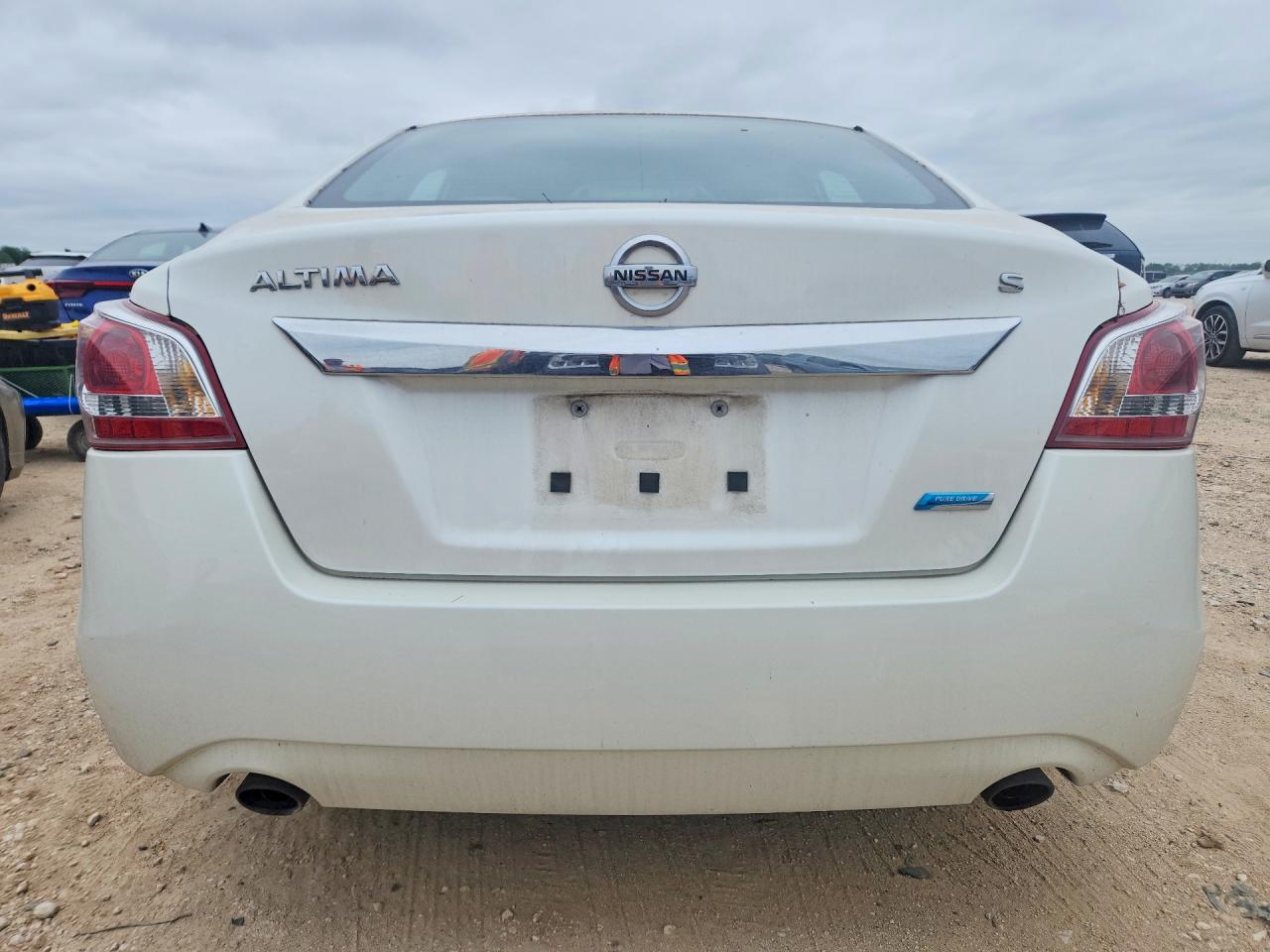 2013 Nissan Altima 2.5 White vin: 1N4AL3AP1DC124278