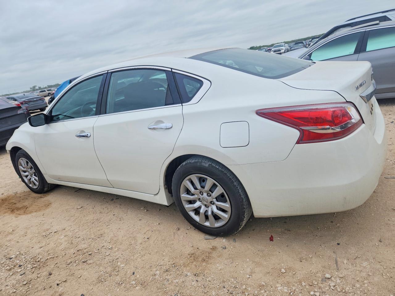 2013 Nissan Altima 2.5 White vin: 1N4AL3AP1DC124278