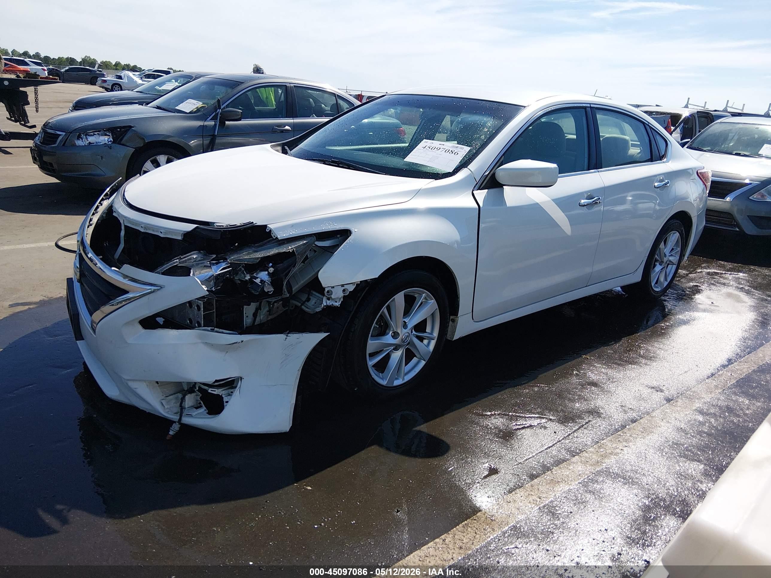 2013 Nissan Altima 2.5 Sv White vin: 1N4AL3AP1DC143588