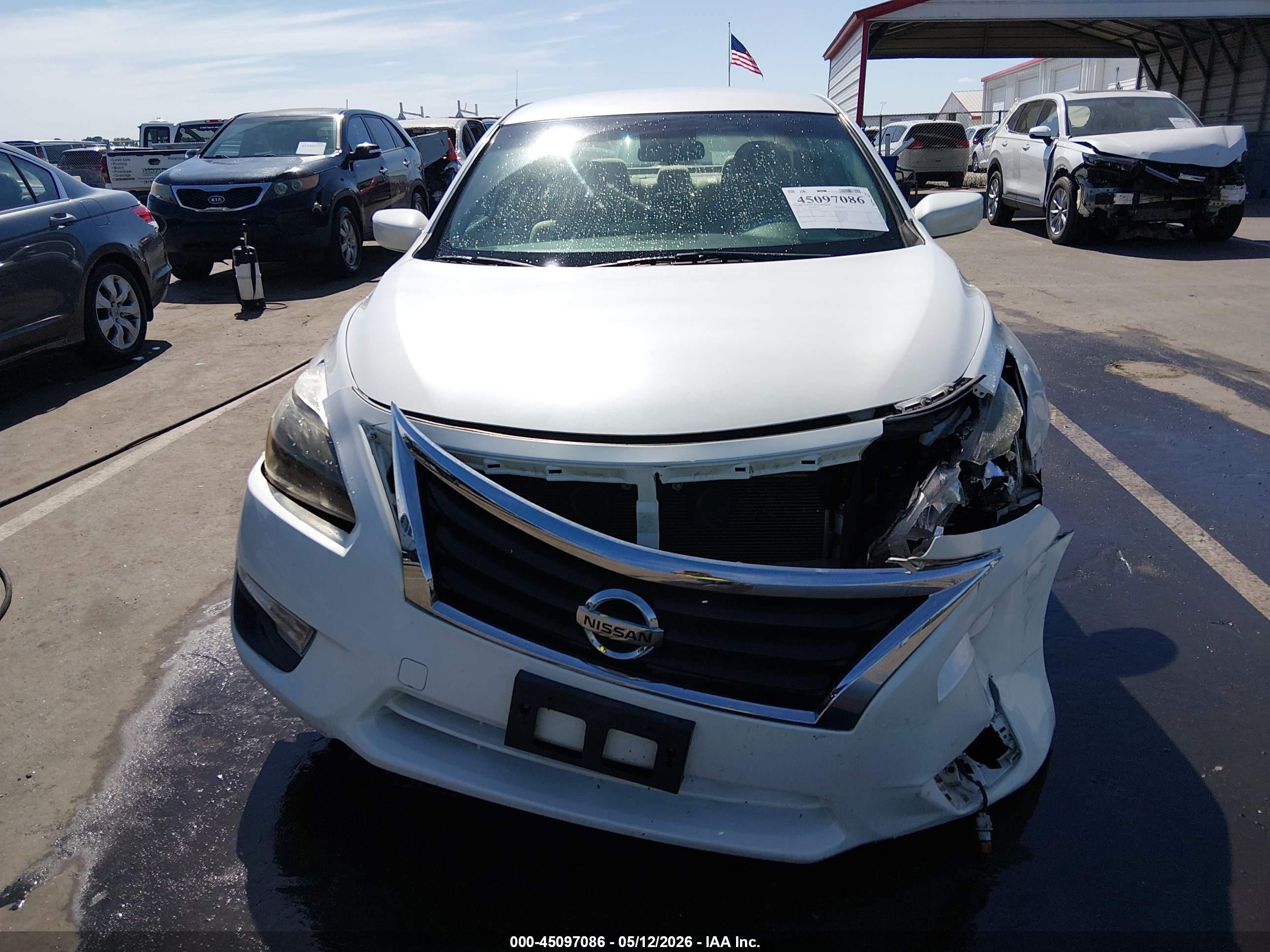 2013 Nissan Altima 2.5 Sv White vin: 1N4AL3AP1DC143588