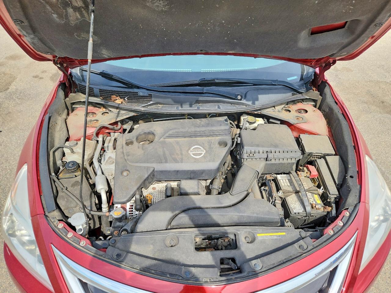 2013 Nissan Altima 2.5 Red vin: 1N4AL3AP1DC144899