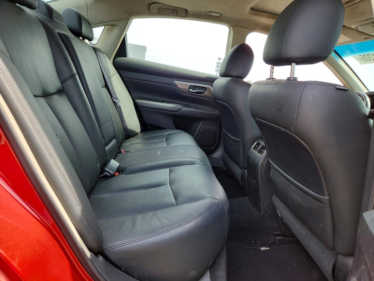 2013 Nissan Altima 2.5 Red vin: 1N4AL3AP1DC144899