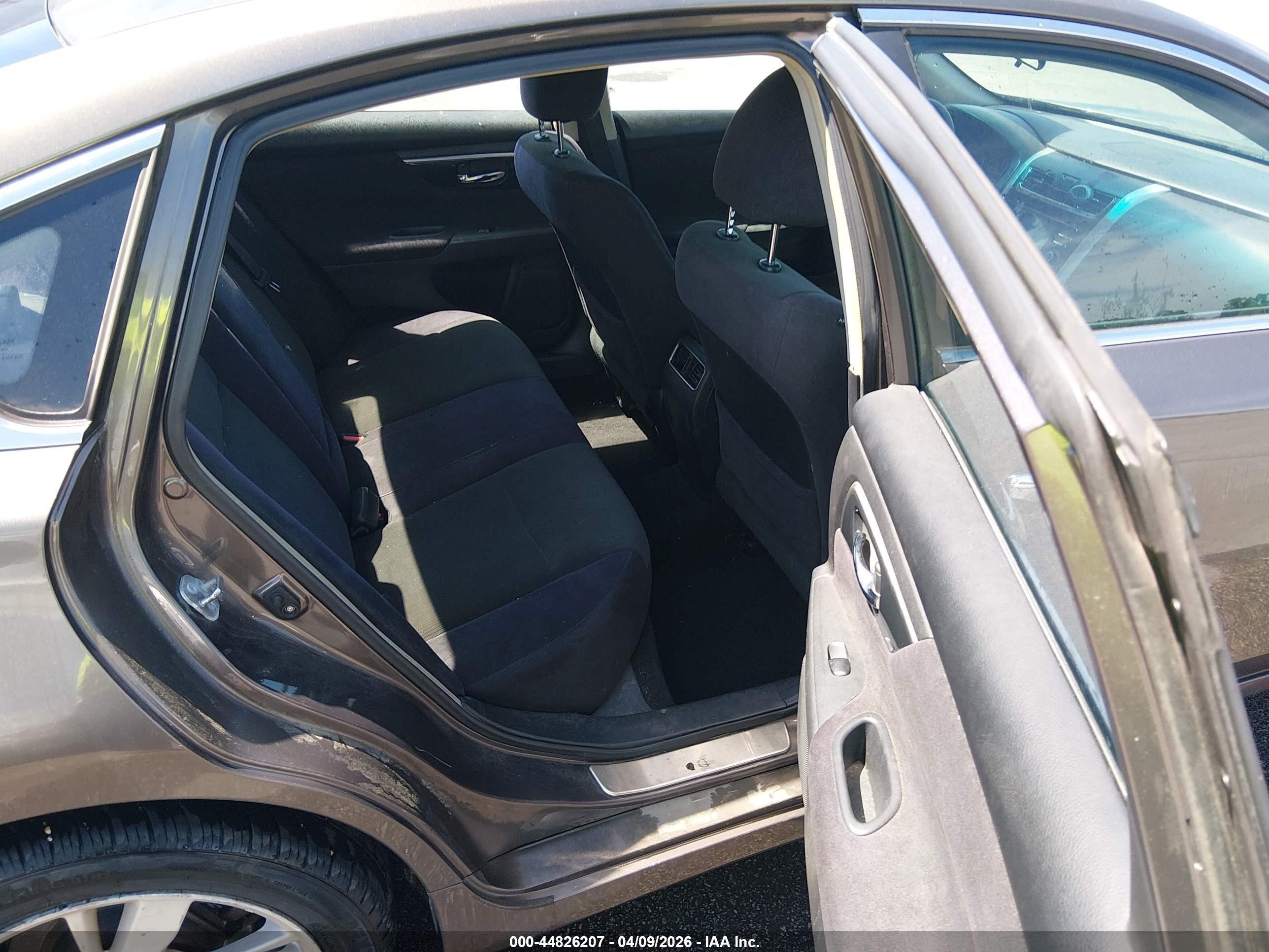2013 Nissan Altima 2.5 Sv Silver vin: 1N4AL3AP1DC160875