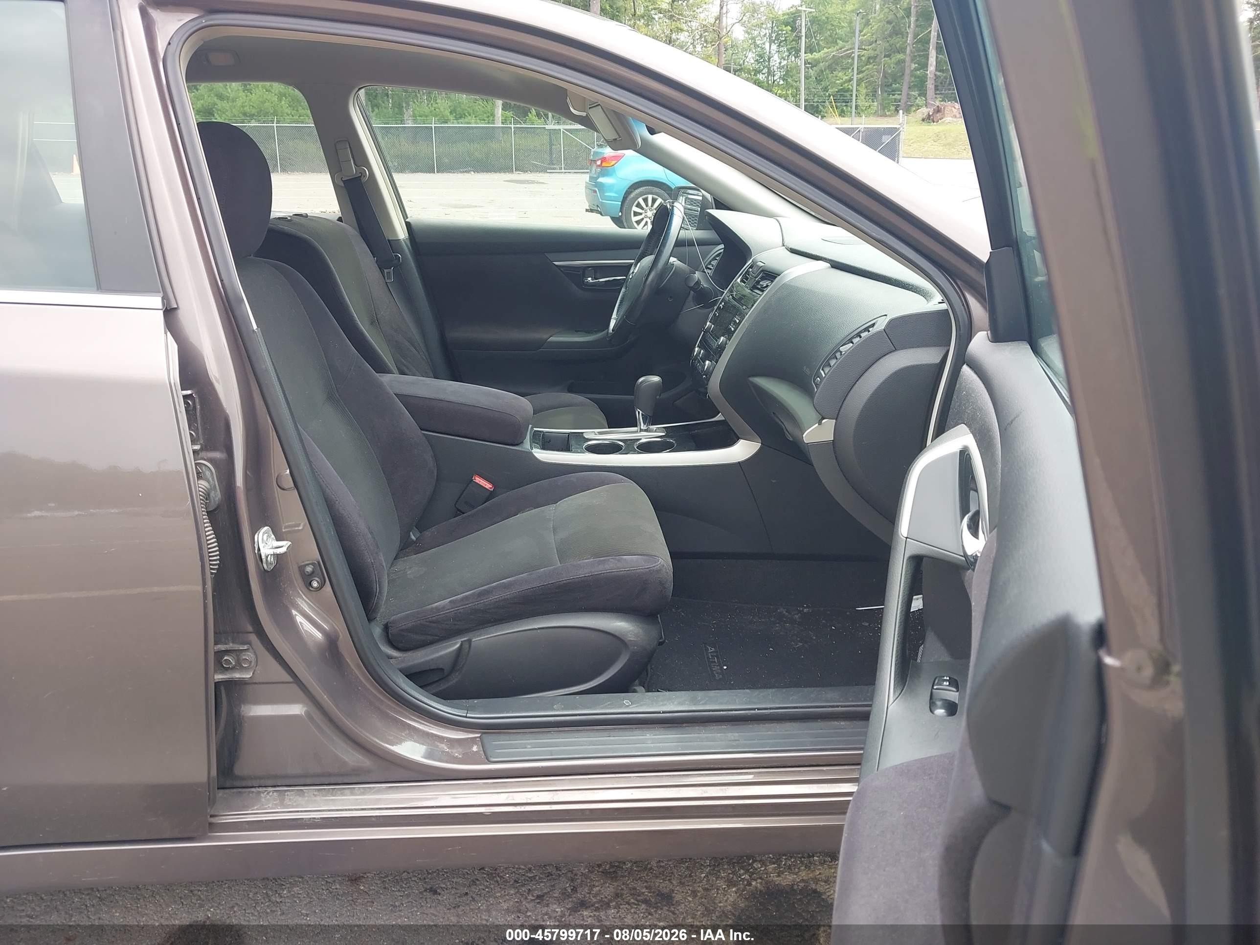 2013 Nissan Altima 2.5 Sv Серый vin: 1N4AL3AP1DC193519