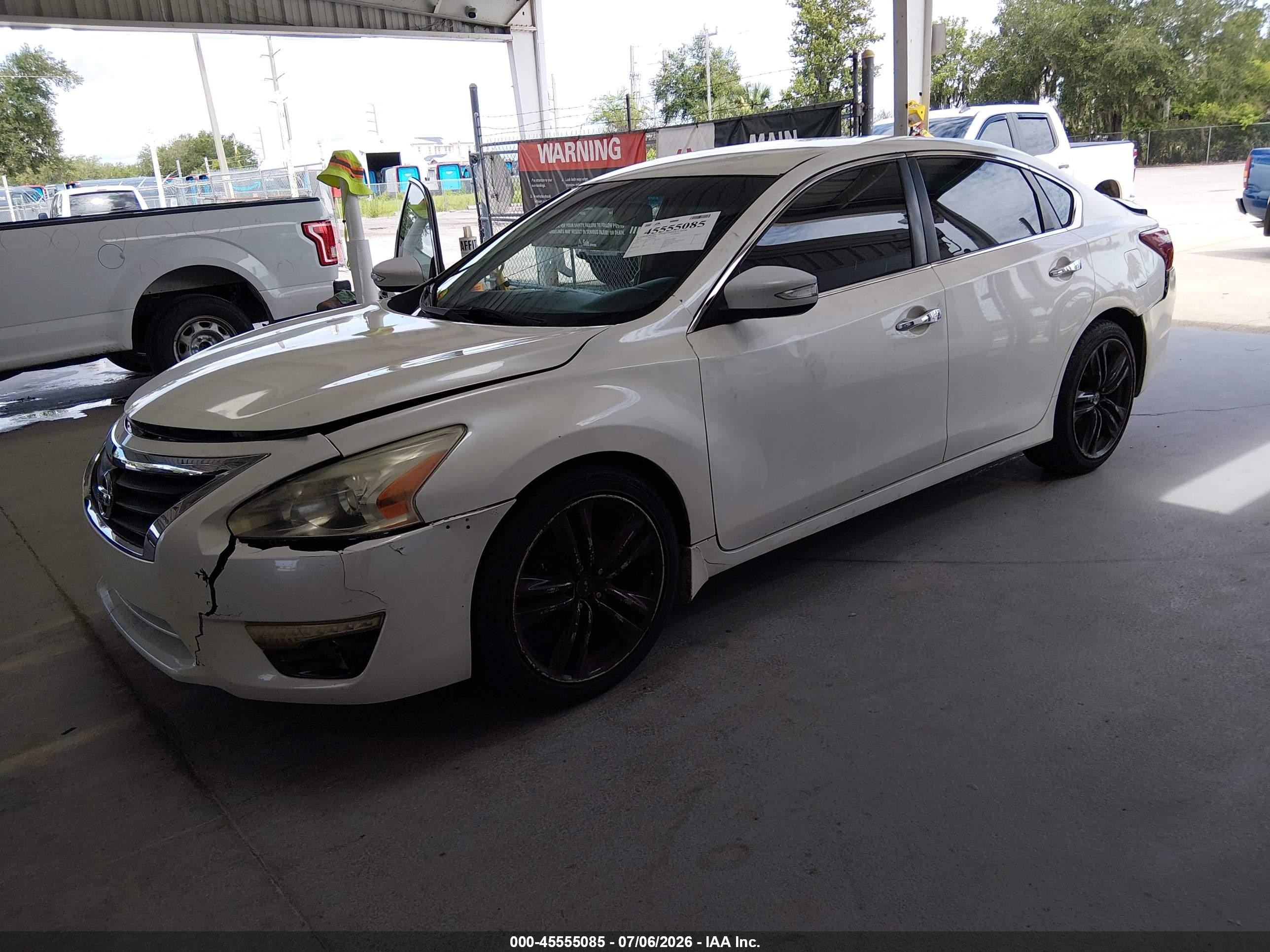 2013 Nissan Altima 2.5 Sv White vin: 1N4AL3AP1DC195903