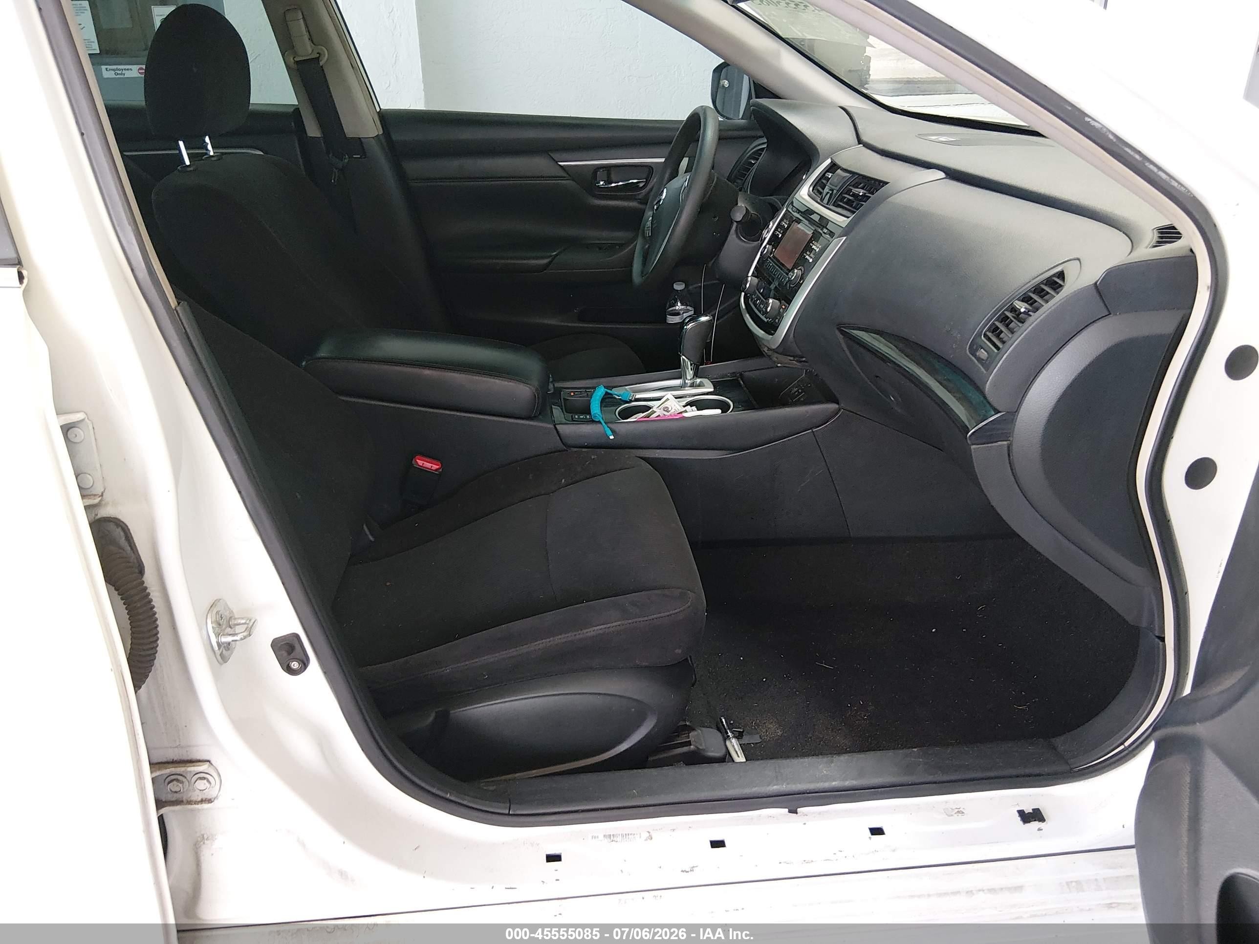 2013 Nissan Altima 2.5 Sv White vin: 1N4AL3AP1DC195903
