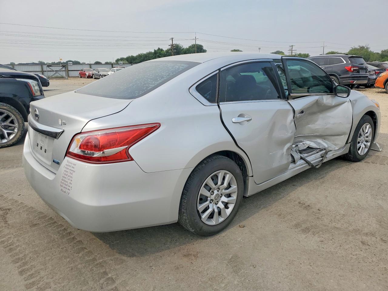 2013 Nissan Altima 2.5 Silver vin: 1N4AL3AP1DC200064
