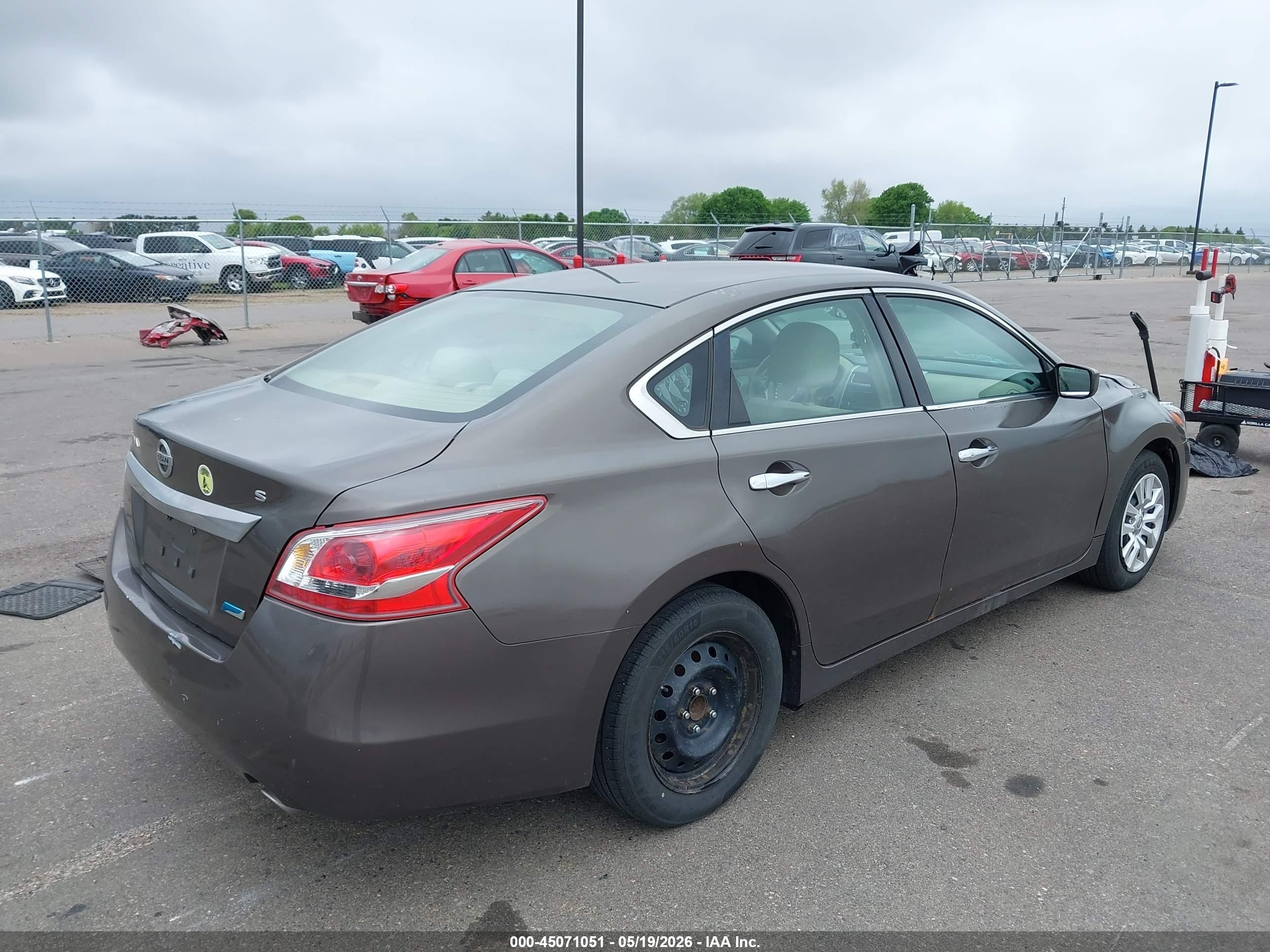 2013 Nissan Altima 2.5 S Gray vin: 1N4AL3AP1DC205118