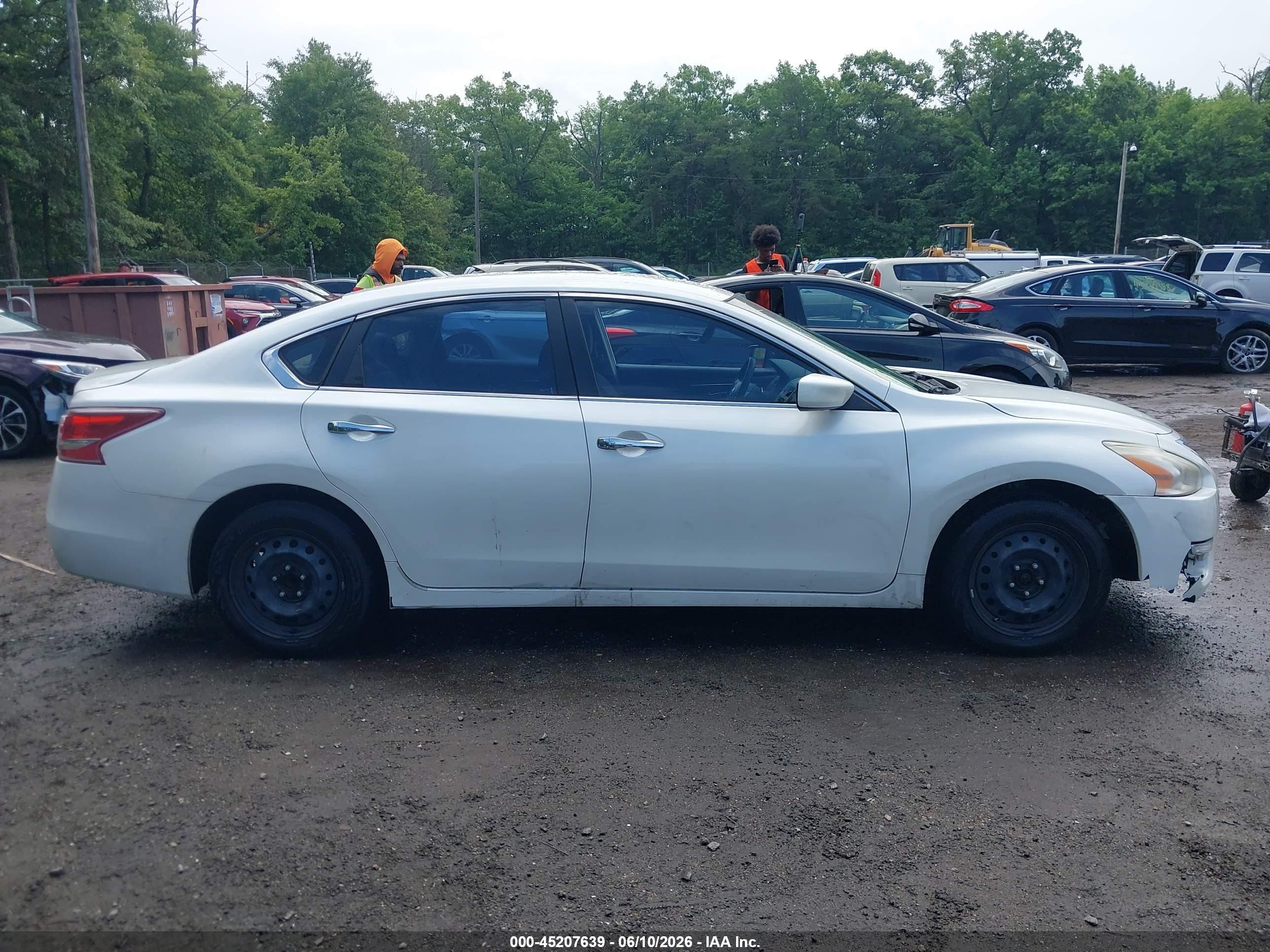 2013 Nissan Altima 2.5 S White vin: 1N4AL3AP1DC214255
