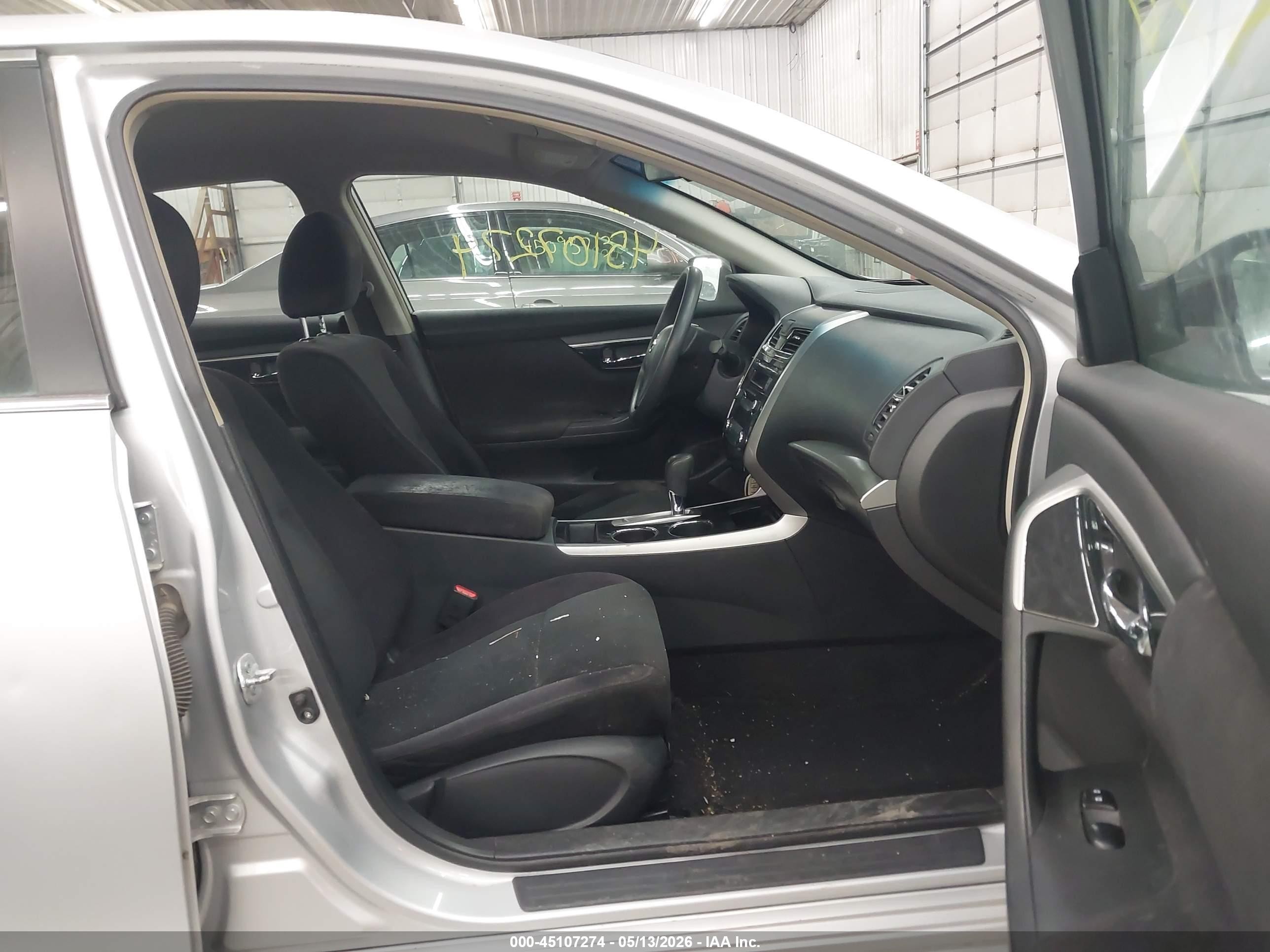 2013 Nissan Altima 2.5 S Silver vin: 1N4AL3AP1DC231069