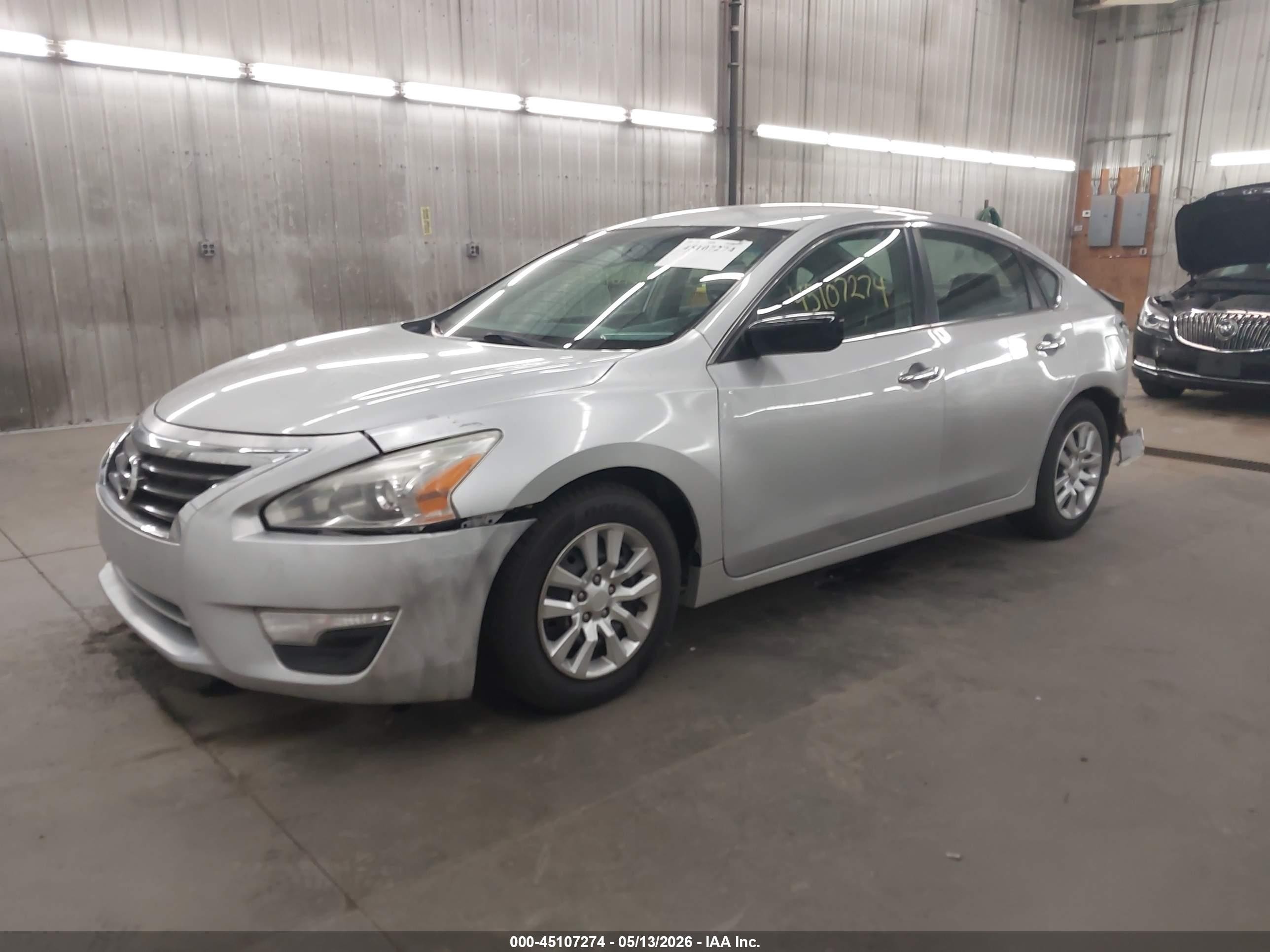 2013 Nissan Altima 2.5 S Silver vin: 1N4AL3AP1DC231069