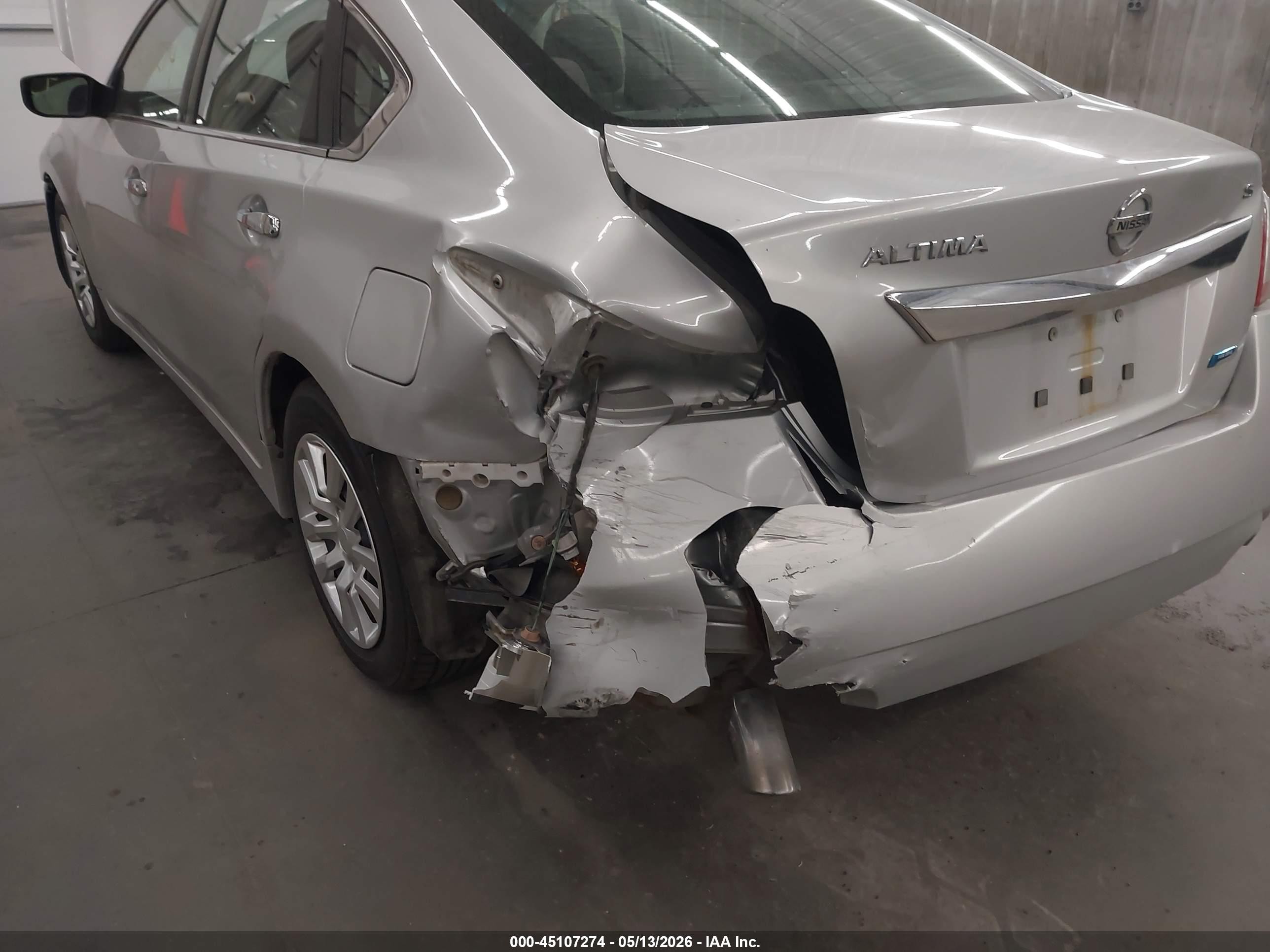 2013 Nissan Altima 2.5 S Silver vin: 1N4AL3AP1DC231069