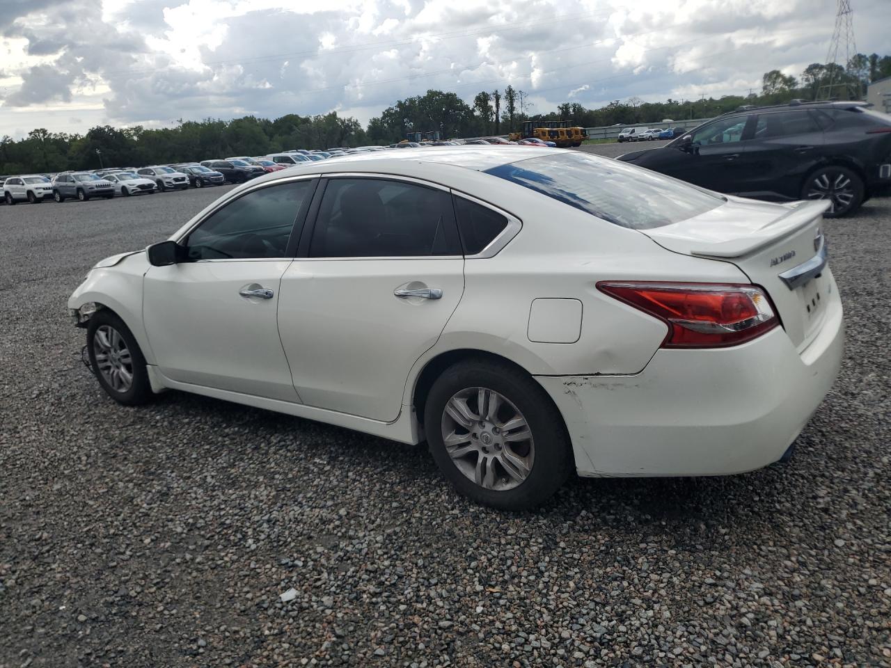 2013 Nissan Altima 2.5 White vin: 1N4AL3AP1DC232528
